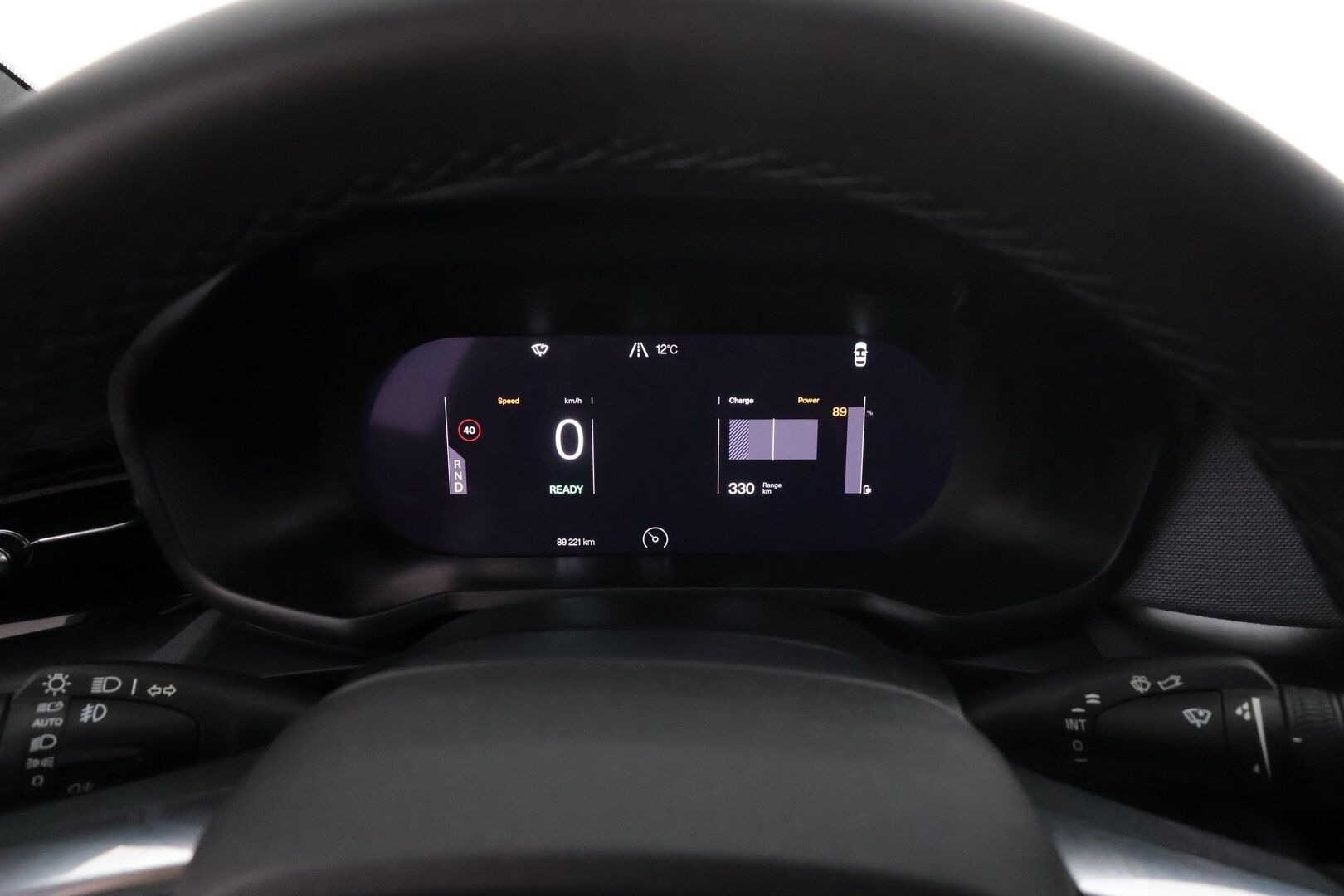 Polestar 2 2022 Long Range Dual Motor Performance * Sportpenkki Muistilla / ILP / H&K / P.Kamera / LED / Lasikatto / Kaistavahti * - 2x Latauskaapelit / Merkkihuollettu / Upea Performance Polestar!