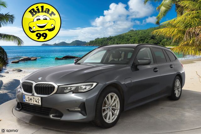 BMW 330 2021