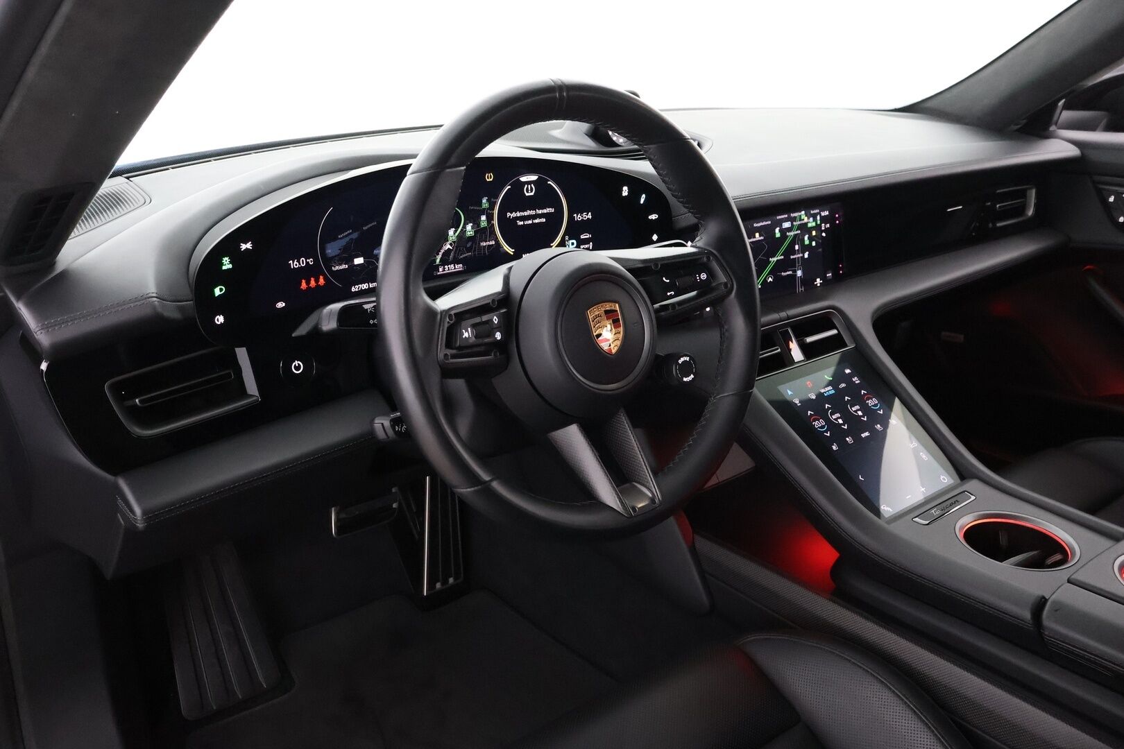 Porsche Taycan 2020 Turbo - 2,99 % KORKOTARJOUS TÄHÄN AUTOON - Adapt.Vakkari / InnoDrive / Bose Surround / Nelipyöräohjaus / Matrix LED / Ilmastoidut 18-Nahkapenkit / Ilma-alusta / Supervarusteet!