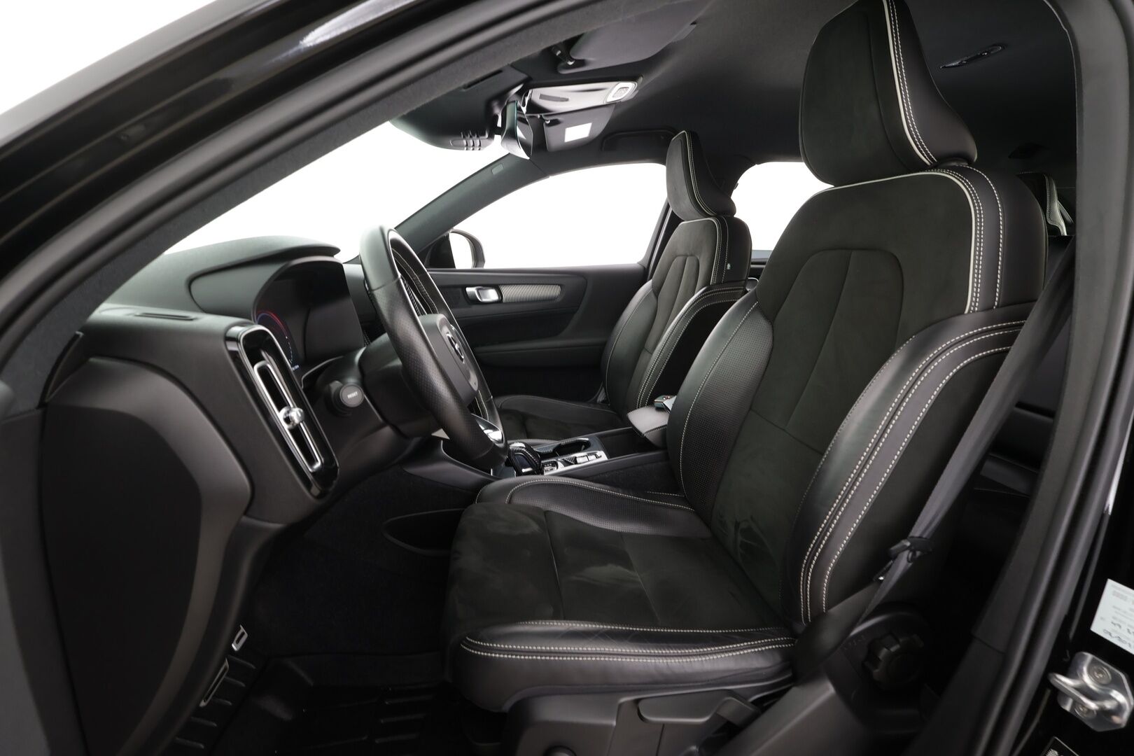 Volvo XC40 2021 T5 TwE Business R-Design aut * ACC / P.kamera / Webasto / Sähköluukku / KeylessGo / BLIS *