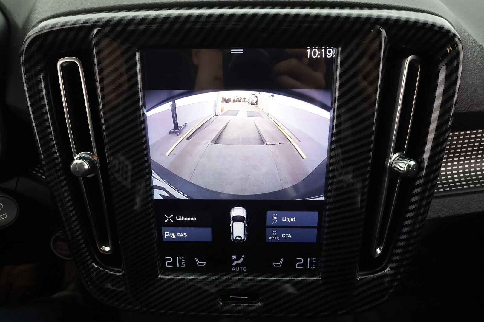 Volvo XC40 2021 T5 TwE Business R-Design aut * ACC / Kamera / Webasto / Sähköluukku / KeylessGo / BLIS * - Akku kuntotarkastettu / Jakohihna vaihdettu / 2x Latauskaapelit