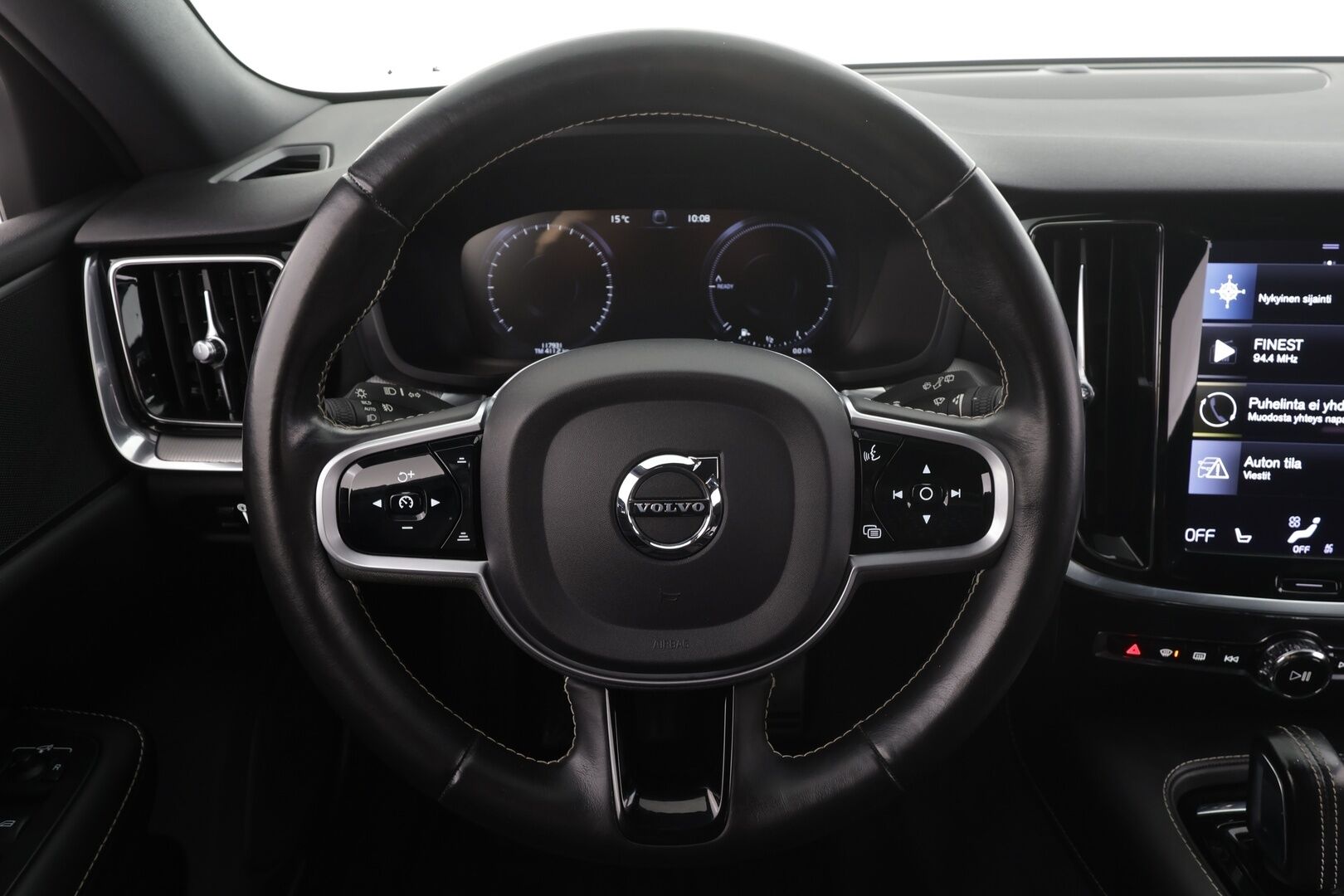 Volvo V60 2021 T8 TwE AWD R-Design aut * ACC / P.kamera / Muistipenkki / Webasto / BLIS / Koukku / Sporttipenkit / KeylessGo * - Kahdet renkaat aluvanteilla / Akku kuntotarkastettu / Merkkihuollettu