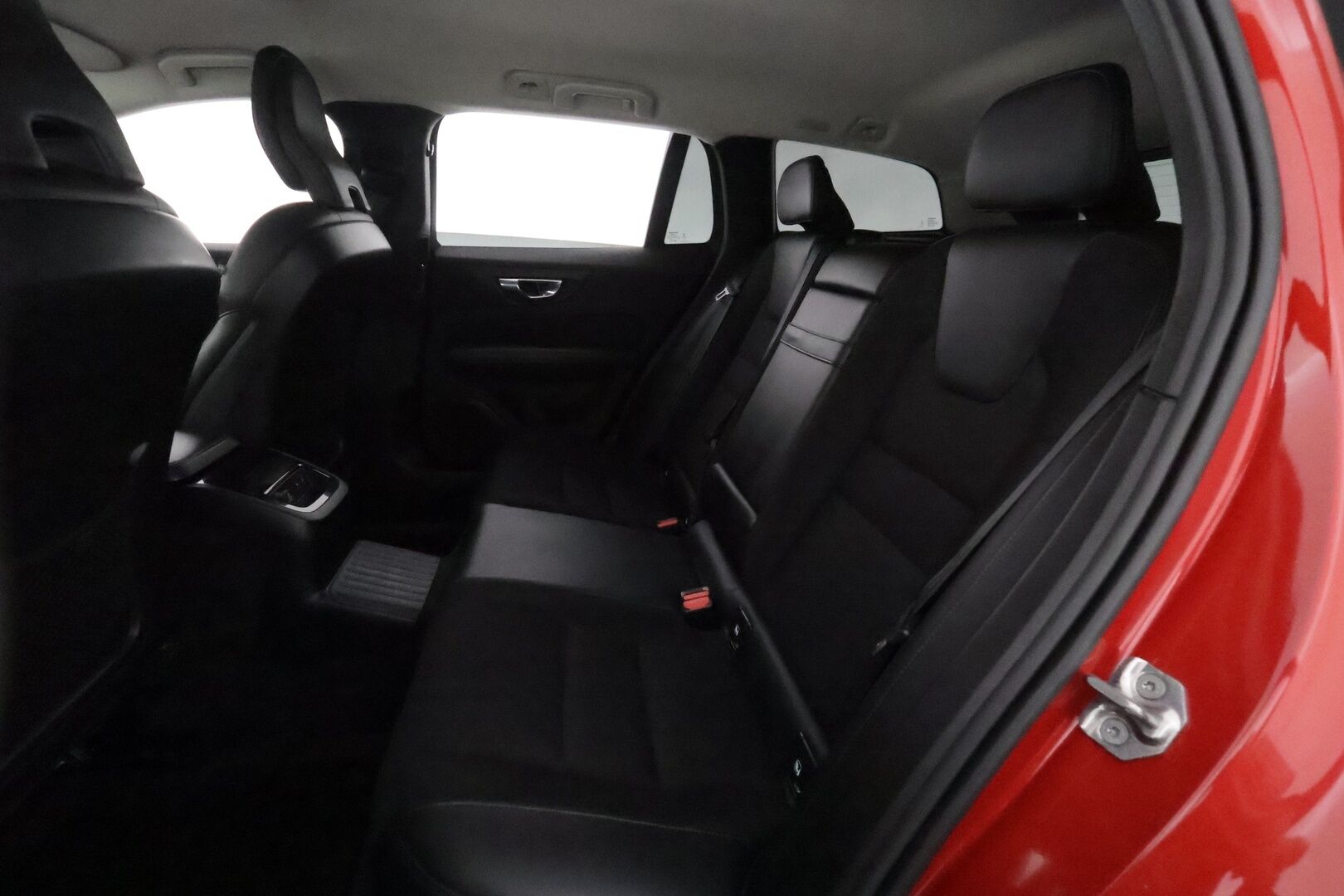 Volvo V60 2020 T6 TwE AWD Momentum aut **Koukku / Adapt.vakkari / Keyless / TULOSSA