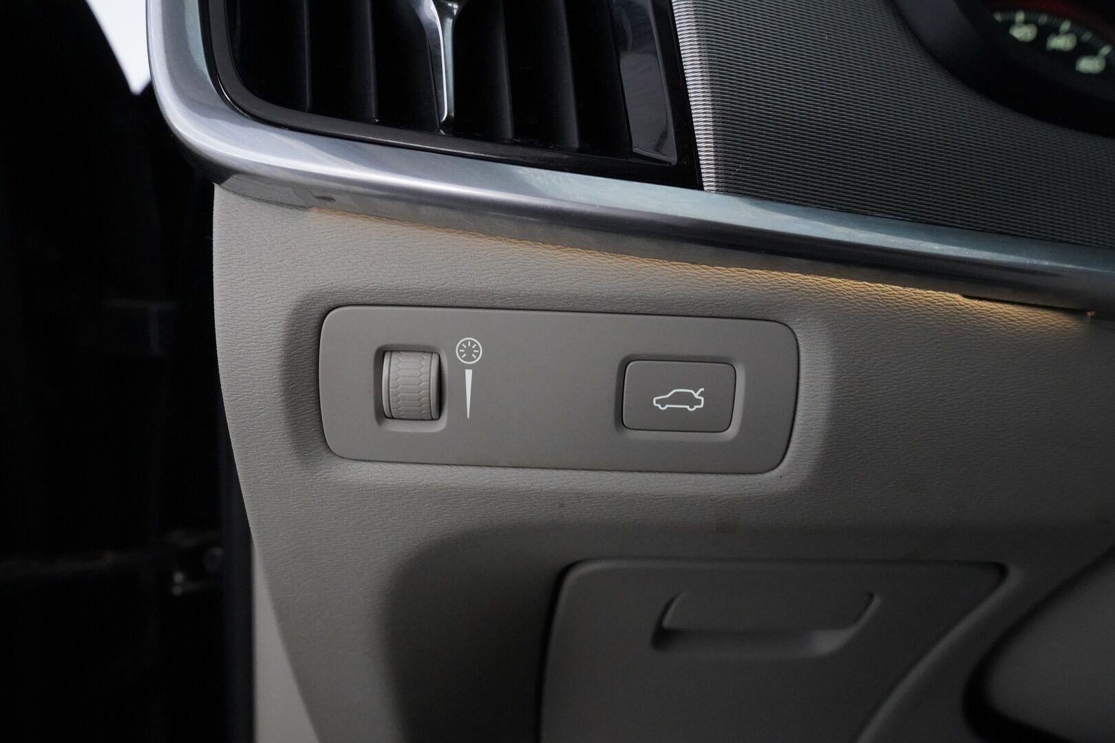 Volvo V90 2017 D4 AWD Inscription aut. *Polestar / HUD / ACC / 360° / Webasto / Muistipenkki / Keyless / Koukku* - Juuri saapunut! / Juuri huollettu / Polestar / Kahdet OEM vanteet / Huippuvarusteet 