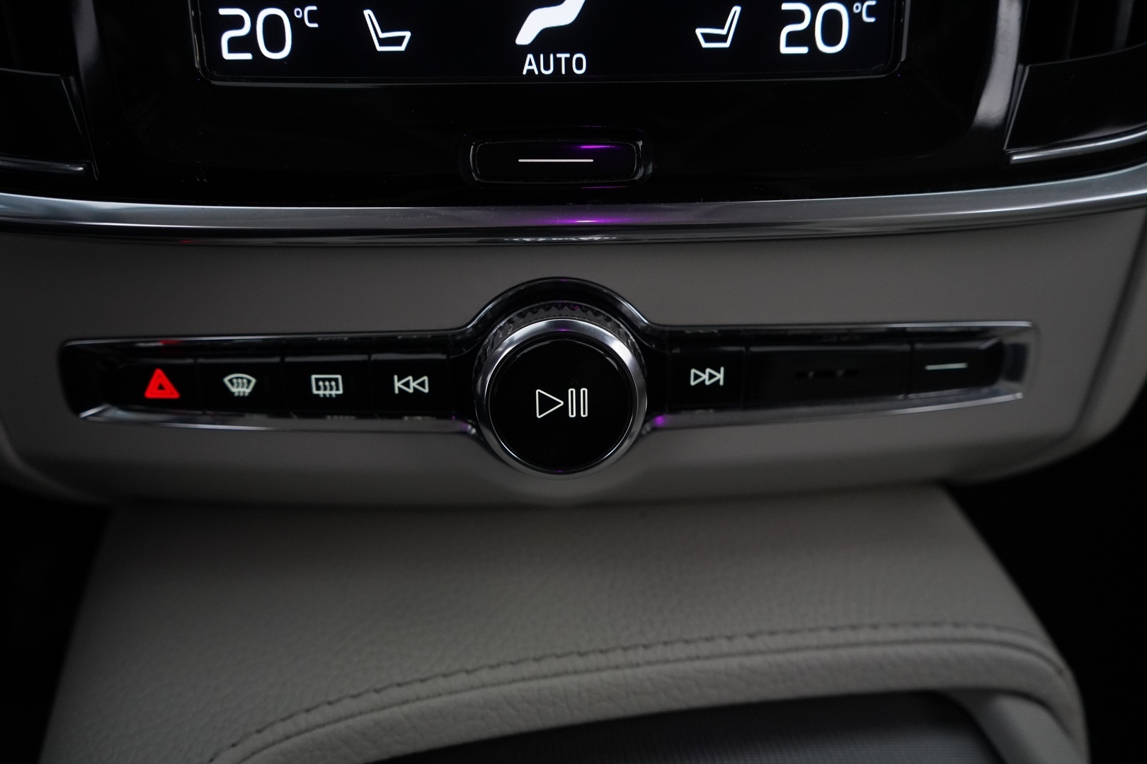 Volvo V90 2017 D4 AWD Inscription aut. *Polestar / HUD / ACC / 360° / Webasto / Muistipenkki / Keyless / Koukku* - Polestar / Kahdet OEM vanteet / Huippuvarusteet / Viimeisin huolto 241tkm