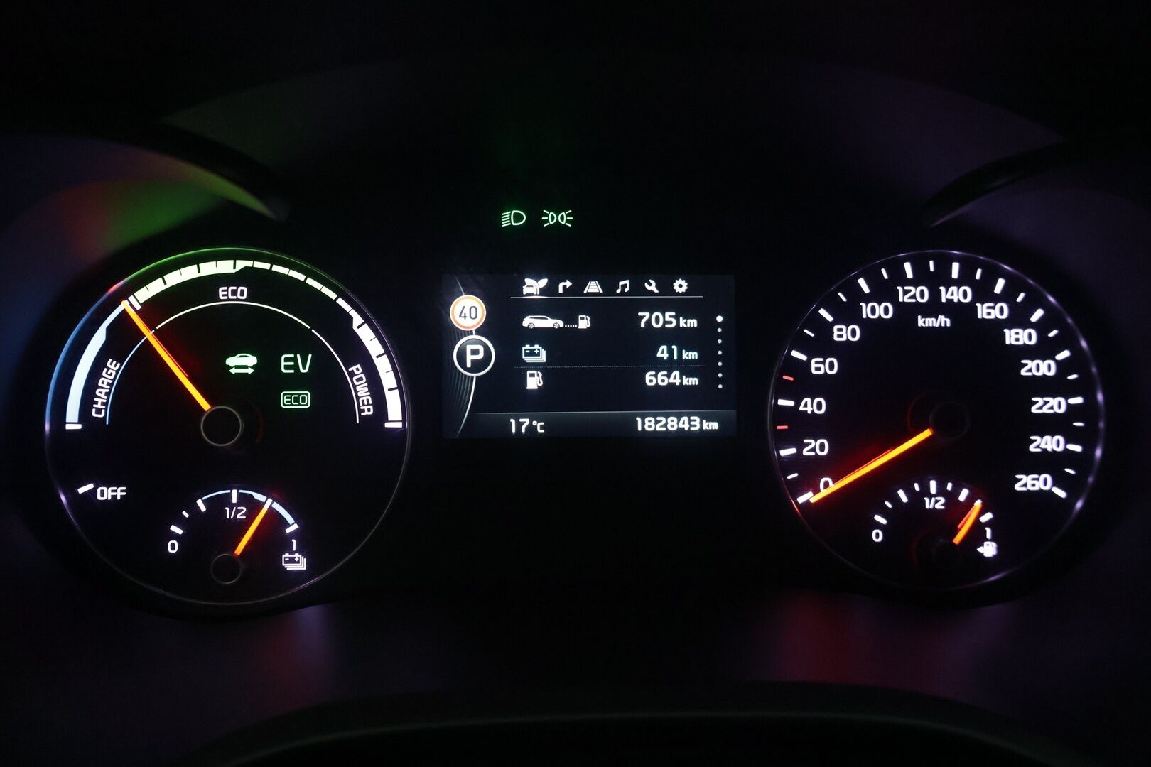 KIA OPTIMA 2018 2,0 GDI PHEV Business Premium SW A/T - | Suomi- Auto | Adapt.vakkari | Harman & Kardon | Avaimeton avaus & käynnistys | Android Auto | Apple Car Play | Peruutuskamera | Merkkiliikkeet huoltokirja | Ilmastoidut nahkapenkit |