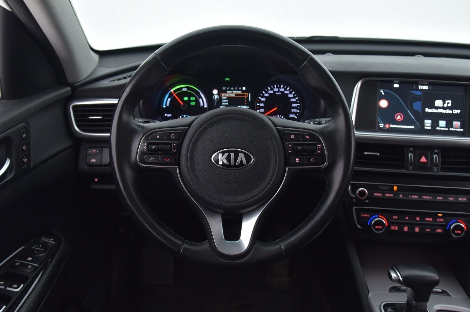 KIA OPTIMA 2018 2,0 GDI PHEV Business Premium SW A/T - | Suomi- Auto | Adapt.vakkari | Harman & Kardon | Avaimeton avaus & käynnistys | Android Auto | Apple Car Play | Peruutuskamera | Merkkiliikkeet huoltokirja | Ilmastoidut nahkapenkit |