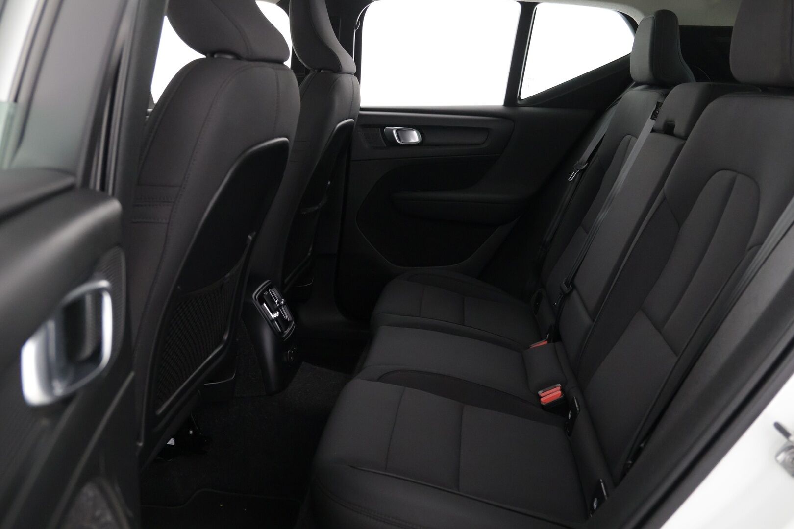 Volvo XC40 2021 T4 TwE Business Inscription Expression aut. - Adapt.Vakkari | Webasto | H&K | Kaistavahti | Katveavustin | P.Kamera | Navi | KeylessGo | Koukku
