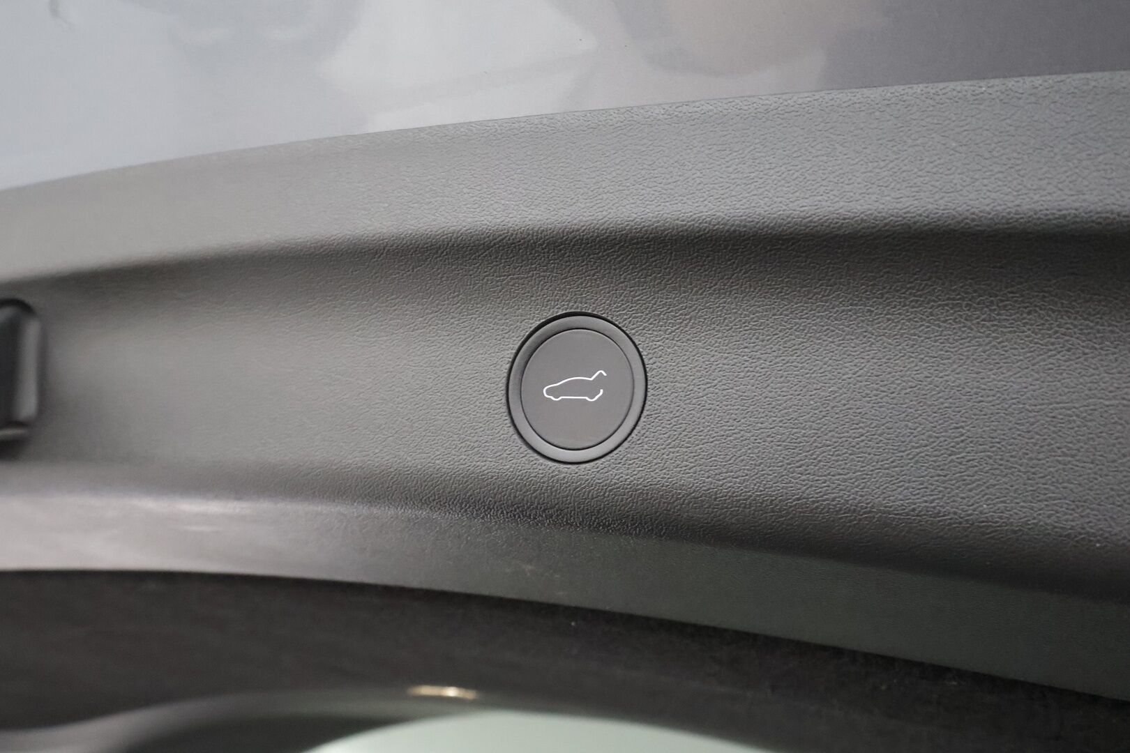 Tesla Model Y 2023 Performance - | Koukku | ILP | Lasikatto | Premium Audio | Matrix LED | P.Kamera | Mustat nahat | Ratinlämmitin | ALV | 1.Om Suomi-auto | Kahdet renkaat aluvanteilla | 