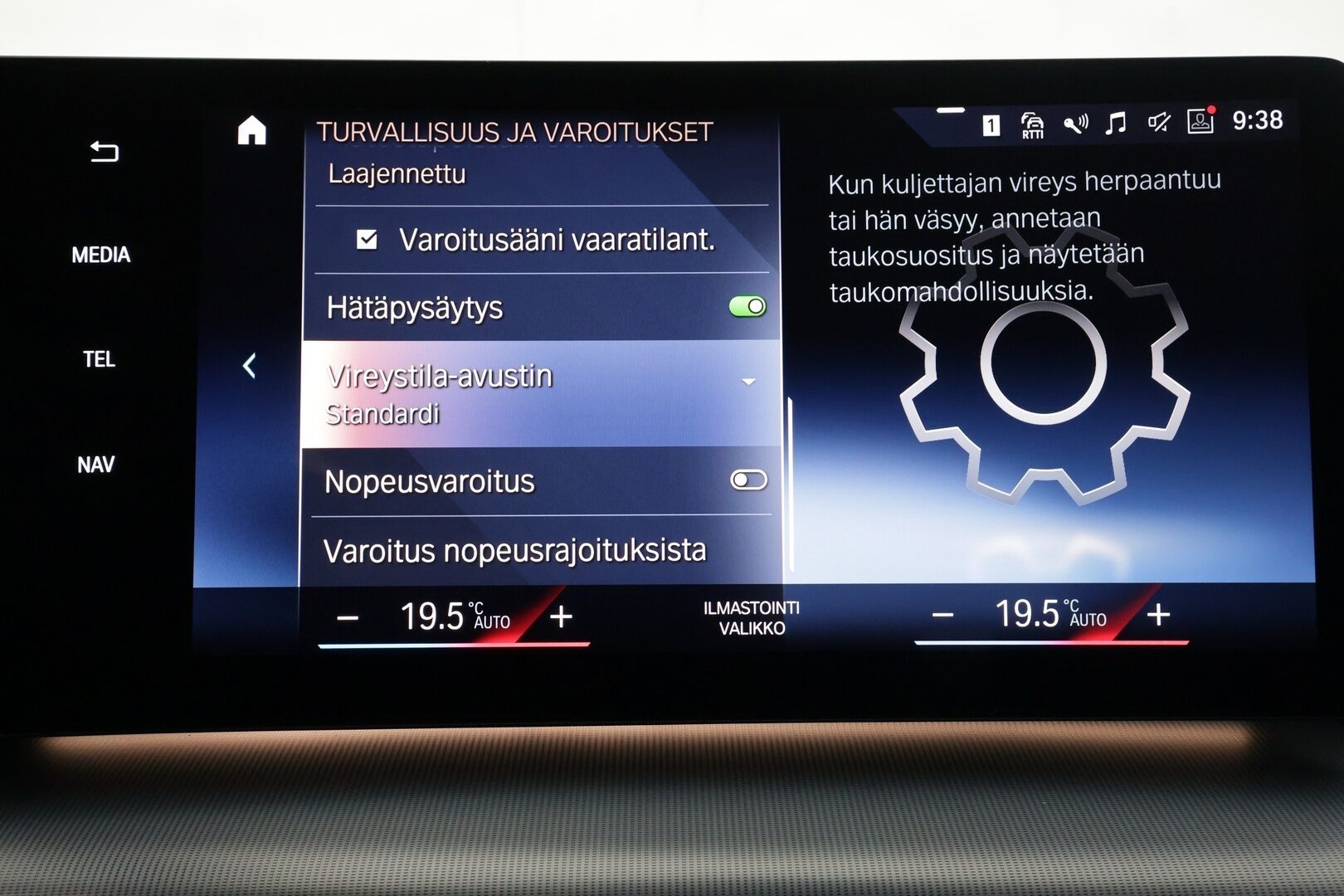 BMW iX1 2024 U11 30 xDrive Charged Plus - | ACC | Lisälämmitin | Koukku | H/K | 360-Kamera | HUD | Widescreen | Muistipenkki | Comfort access | Apple&Android | 1.Om Suomi-auto | Kahdet renkaat | Merkkihuollettu |