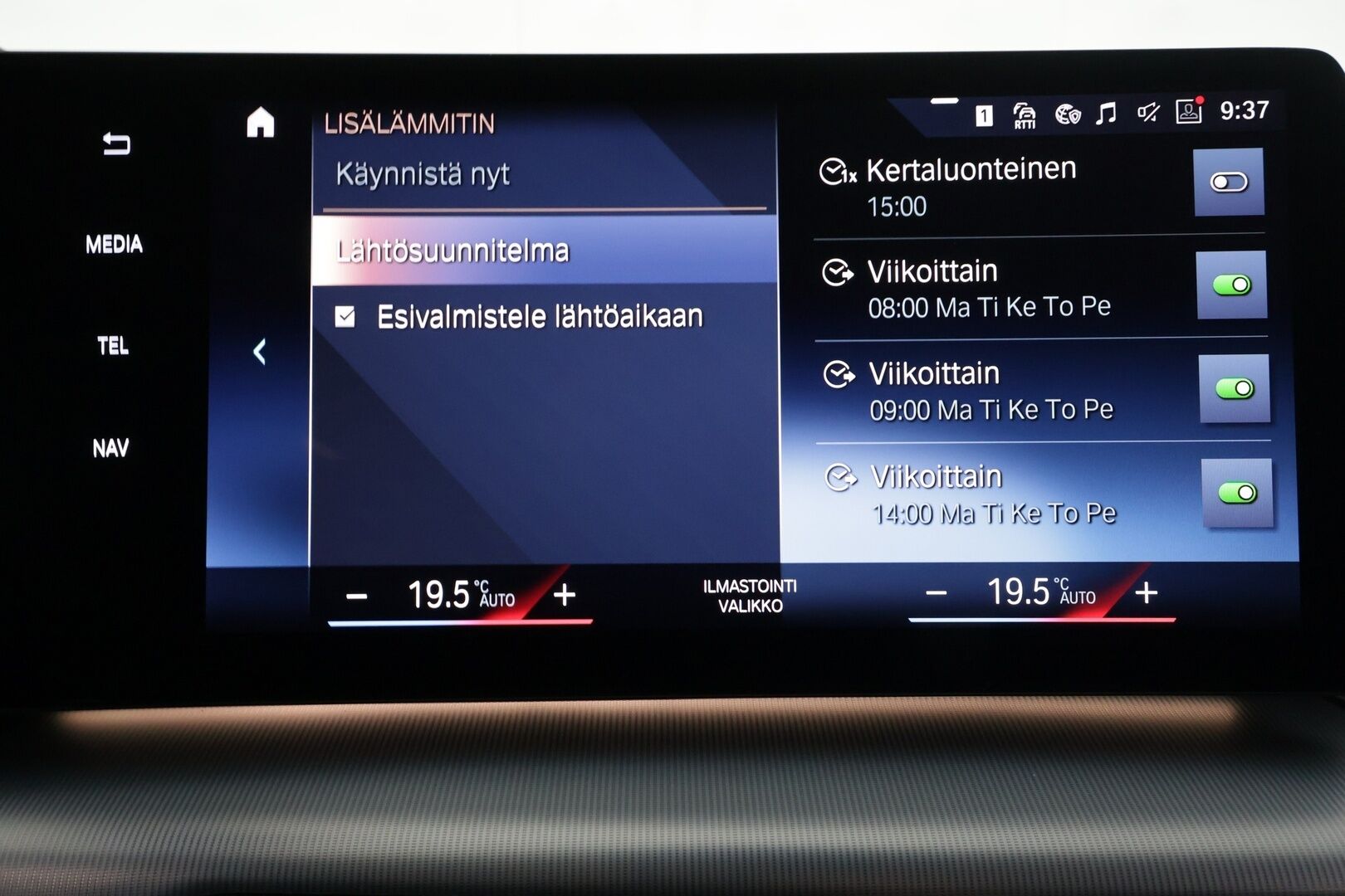 BMW iX1 2024 U11 30 xDrive Charged Plus - | ACC | Lisälämmitin | Koukku | H/K | 360-Kamera | HUD | Widescreen | Muistipenkki | Comfort access | Apple&Android | 1.Om Suomi-auto | Kahdet renkaat | Merkkihuollettu |