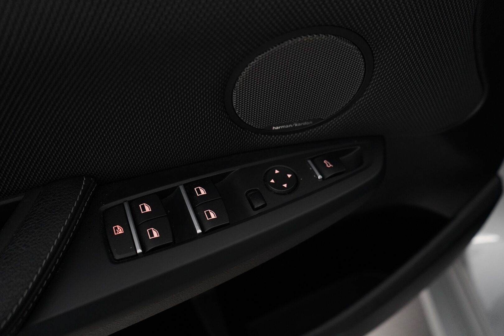 BMW X3 2015 F25 xDrive20d TwinPower Turbo A Business M-Sport * Panorama / Harman&Kardon / Vetokoukku / Prof.Navi / Sporttipenkit * - Huippuvarusteltu / Ei AdBlueta / Viimeisin huolto 147tkm