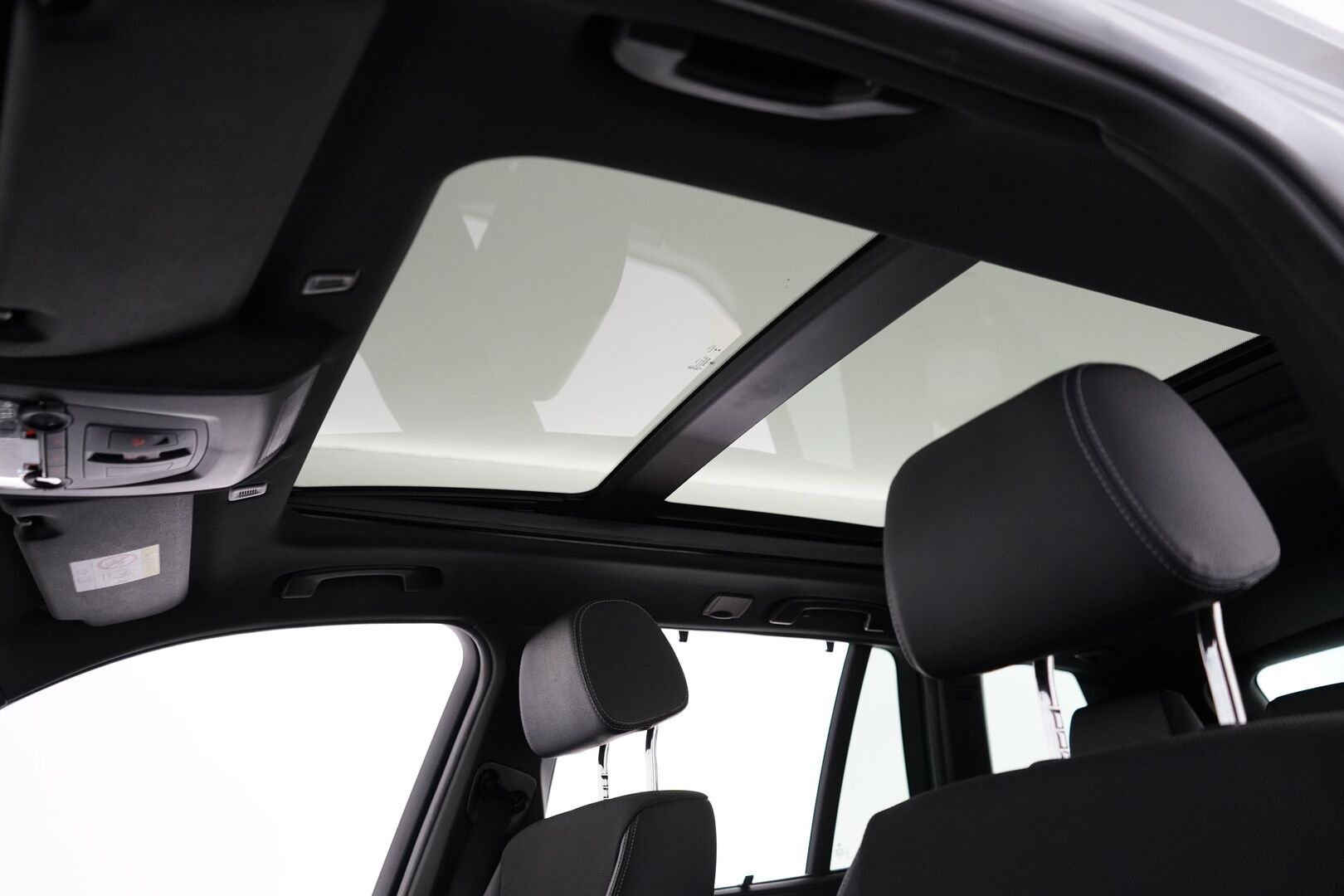 BMW X3 2015 F25 xDrive20d TwinPower Turbo A Business M-Sport * Panorama / Harman&Kardon / Vetokoukku / Prof.Navi / Sporttipenkit * - Huippuvarusteltu / Ei AdBlueta / Viimeisin huolto 147tkm