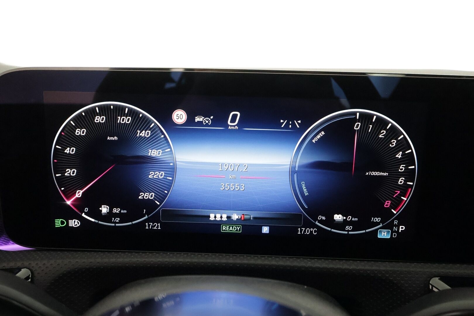Mercedes-Benz CLA 2024 250 e A - | Distronic+ | Lisälämmitin | Widescreen | P.Kamera | Puolinahat | LED | Keyless | Apple&Android | Suomi-auto | Kahdet Renkaat |