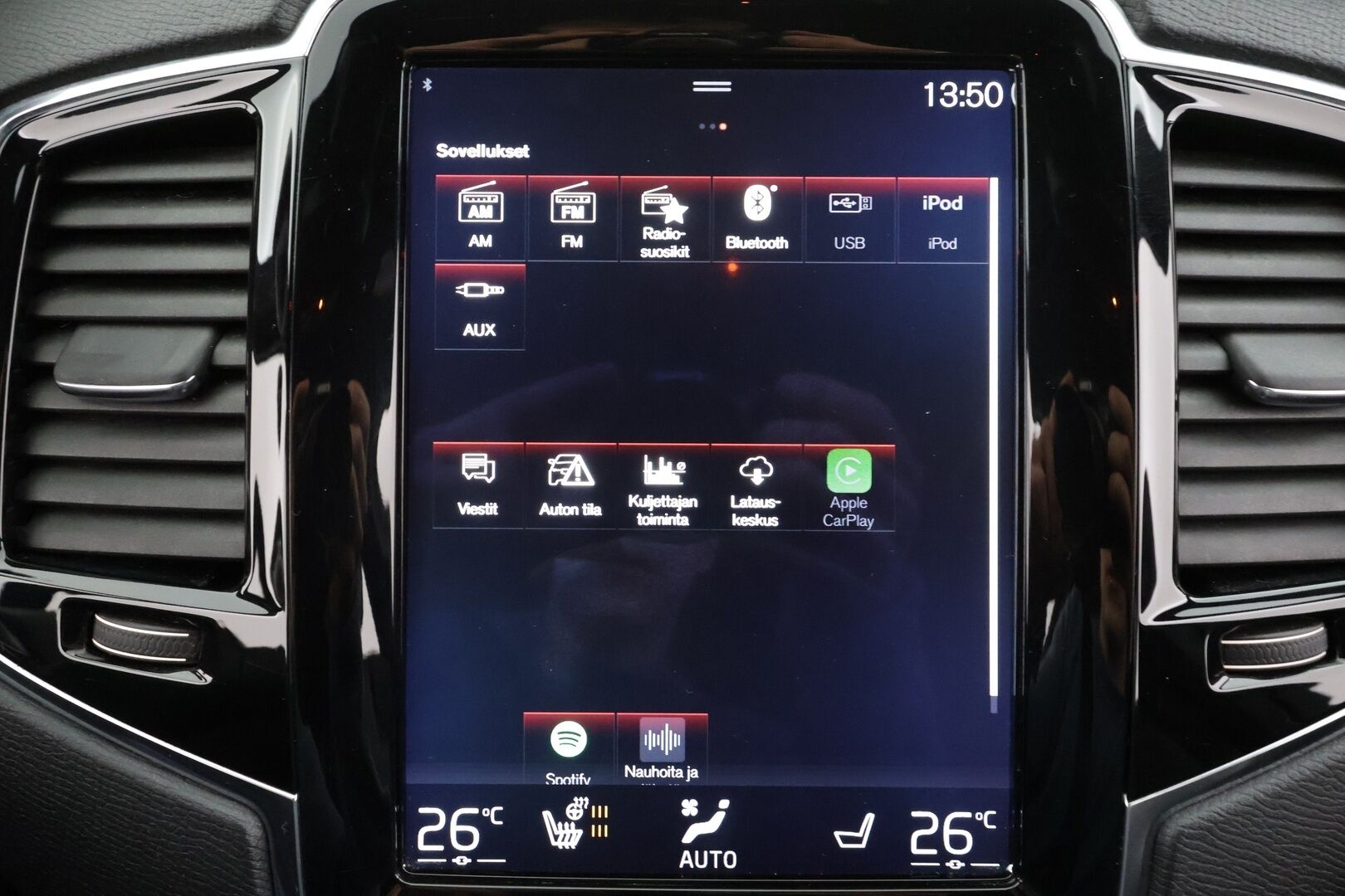 Volvo XC90 2017 D5 AWD Inscription aut * Webasto / Koukku / ACC / Full-LED / 360° / Sporttinahat Muistilla / Navi / Kaistavahti * - Kahdet renkaat 