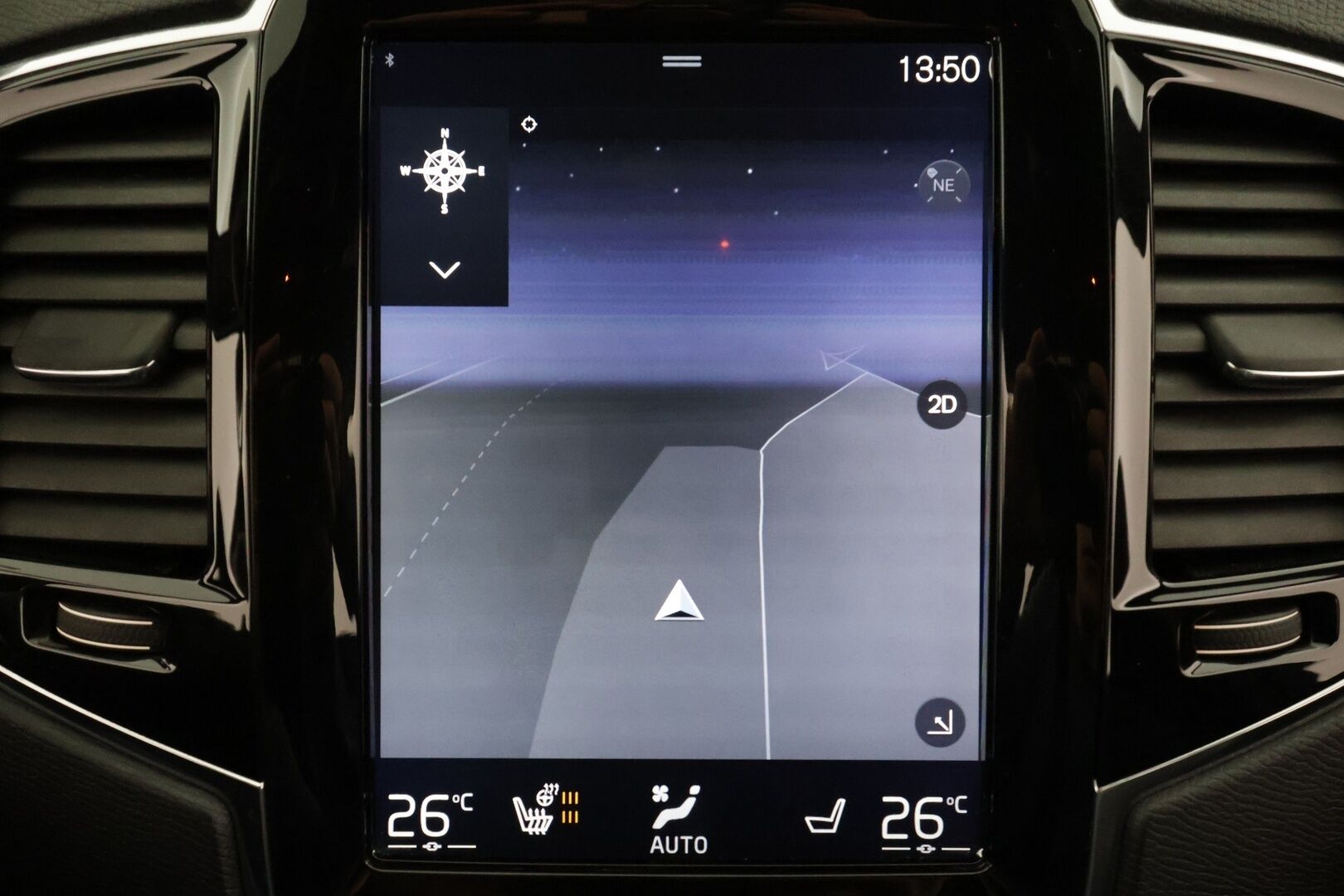 Volvo XC90 2017 D5 AWD Inscription aut * Webasto / Koukku / ACC / Full-LED / 360° / Sporttinahat Muistilla / Navi / Kaistavahti * - Kahdet renkaat 
