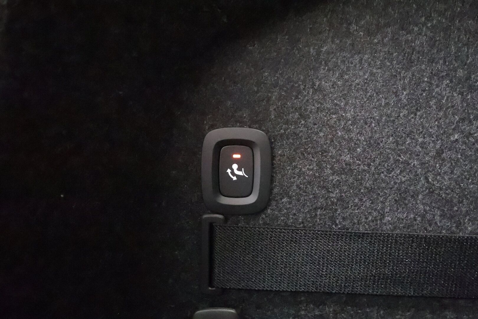 Polestar 2 2024 Standard Range Single Motor, 200kW, 69kWh * Vakkari / ILP / 360-Kamera / Muistipenkki / High performance äänentoisto * - Kahdet Renkaat / Merkkihuollettu