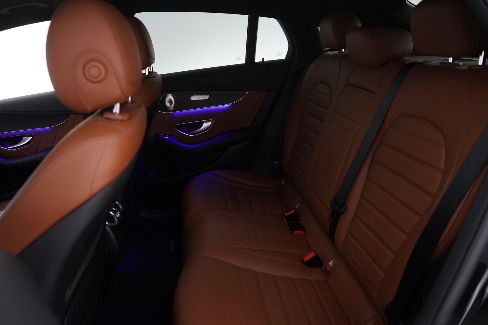 Mercedes-Benz GLC 2021 300 de 4MATIC A Business Coupé EQ Power  *ACC / 360-Kamera / Multibeam-LED /  Ilmastoidut penkit / Burmester* - 3,99 % KORKOTARJOUS TÄHÄN AUTOON - 31.5. ASTI! - Merkkiliikkeen huoltohistoria /  Night-Paketti / AMG- ulko ja sisäpaketti / Kahdet hyvät renkaat / Supervarustelu / Ambient 
