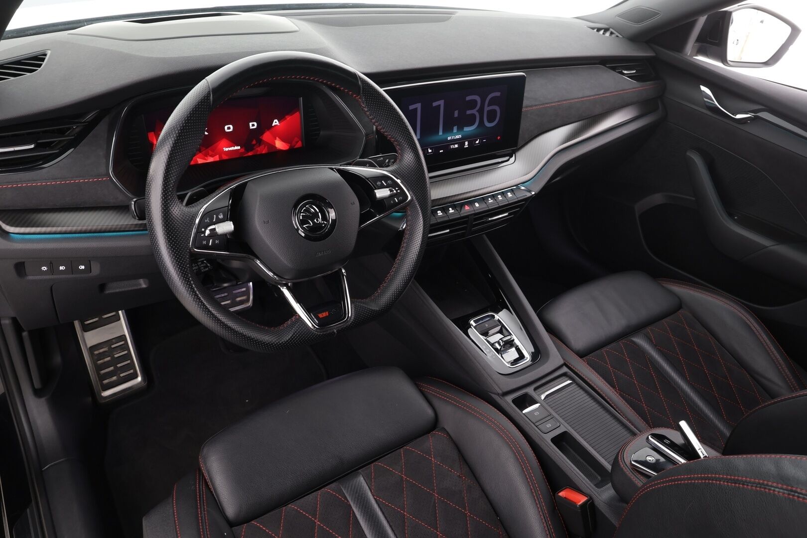 Skoda Octavia 2021 1.4TSI PHEV RS iV DSG * ACC / Webasto / Canton / Matrix-LED / P.Kamera / Hierovat Sportpenkit Muistilla / Navi * - 2x Latauskaapelit / Kahdet renkaat / Akku kuntotarkastettu!