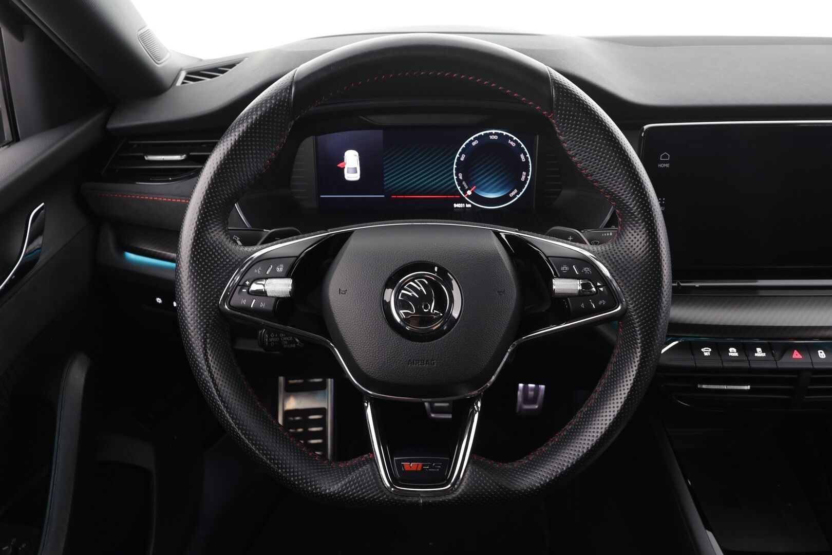 Skoda Octavia 2021 1.4TSI PHEV RS iV DSG * ACC / Webasto / Canton / Matrix-LED / P.Kamera / Hierovat Sportpenkit Muistilla / Navi * - 2x Latauskaapelit / Kahdet renkaat / Akku kuntotarkastettu!