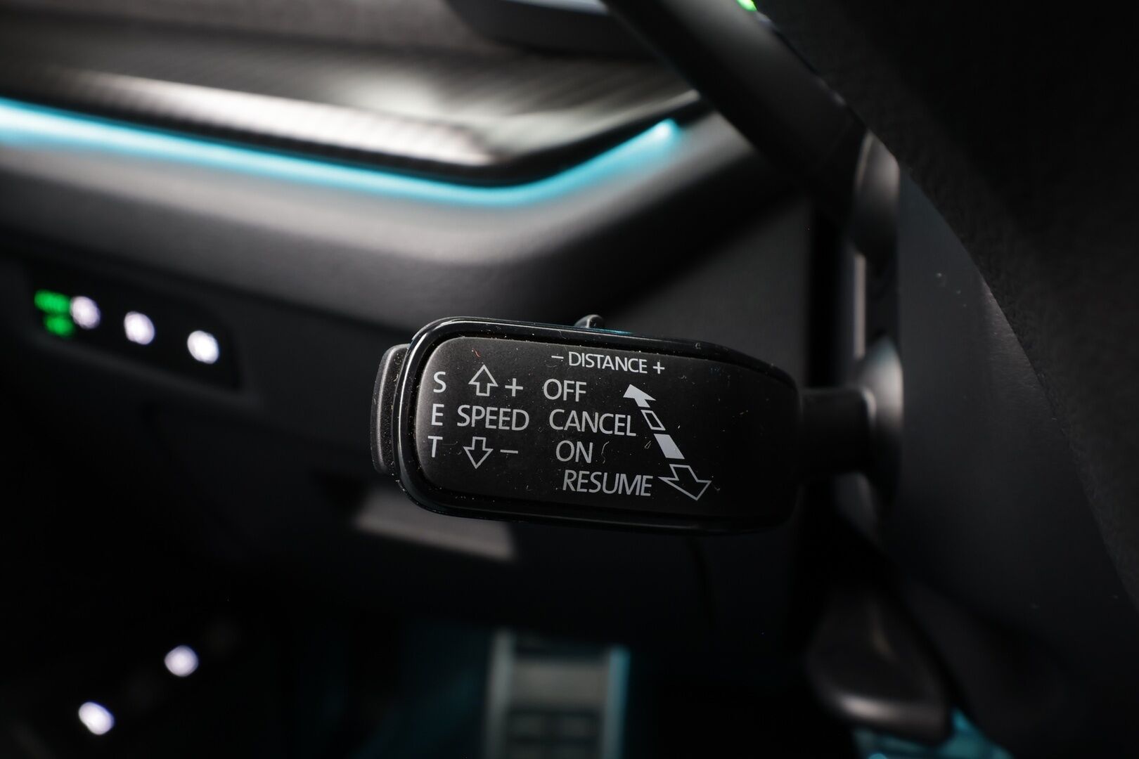 Skoda Octavia 2021 1.4TSI PHEV RS iV DSG * ACC / Webasto / Canton / Matrix-LED / P.Kamera / Hierovat Sportpenkit Muistilla / Navi * - 2x Latauskaapelit / Kahdet renkaat / Akku kuntotarkastettu!