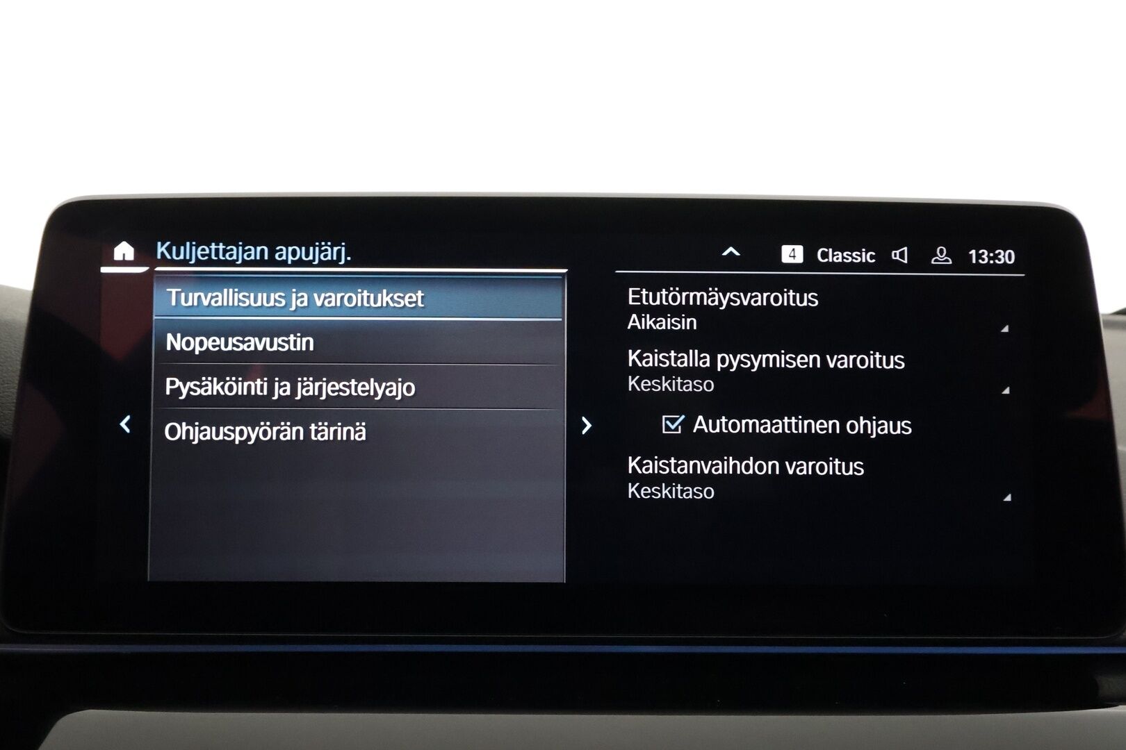 BMW 530 2021 G31 Touring xDrive A M-Sport - | ACC | Lisälämmitin | Koukku | P.Kamera | Laser Light LED | H/K | Panorama | Apple&Android | Comfort access | Kahdet Renkaat |