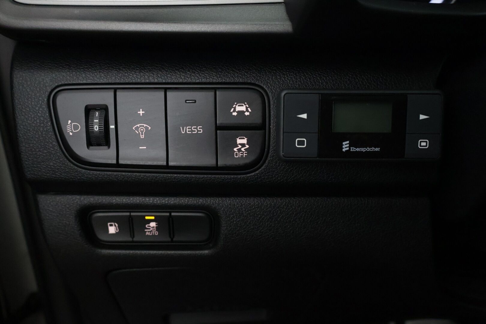 Kia Niro 2019 1,6 GDI Hybrid EX DCT * Adapt. Vak / Parkkitutkat takana / Lohko + sisä / Ratinläm * - Huollettu 10/25 / Merkkiliikkeen huoltokirja / Katsastus 6/26 *