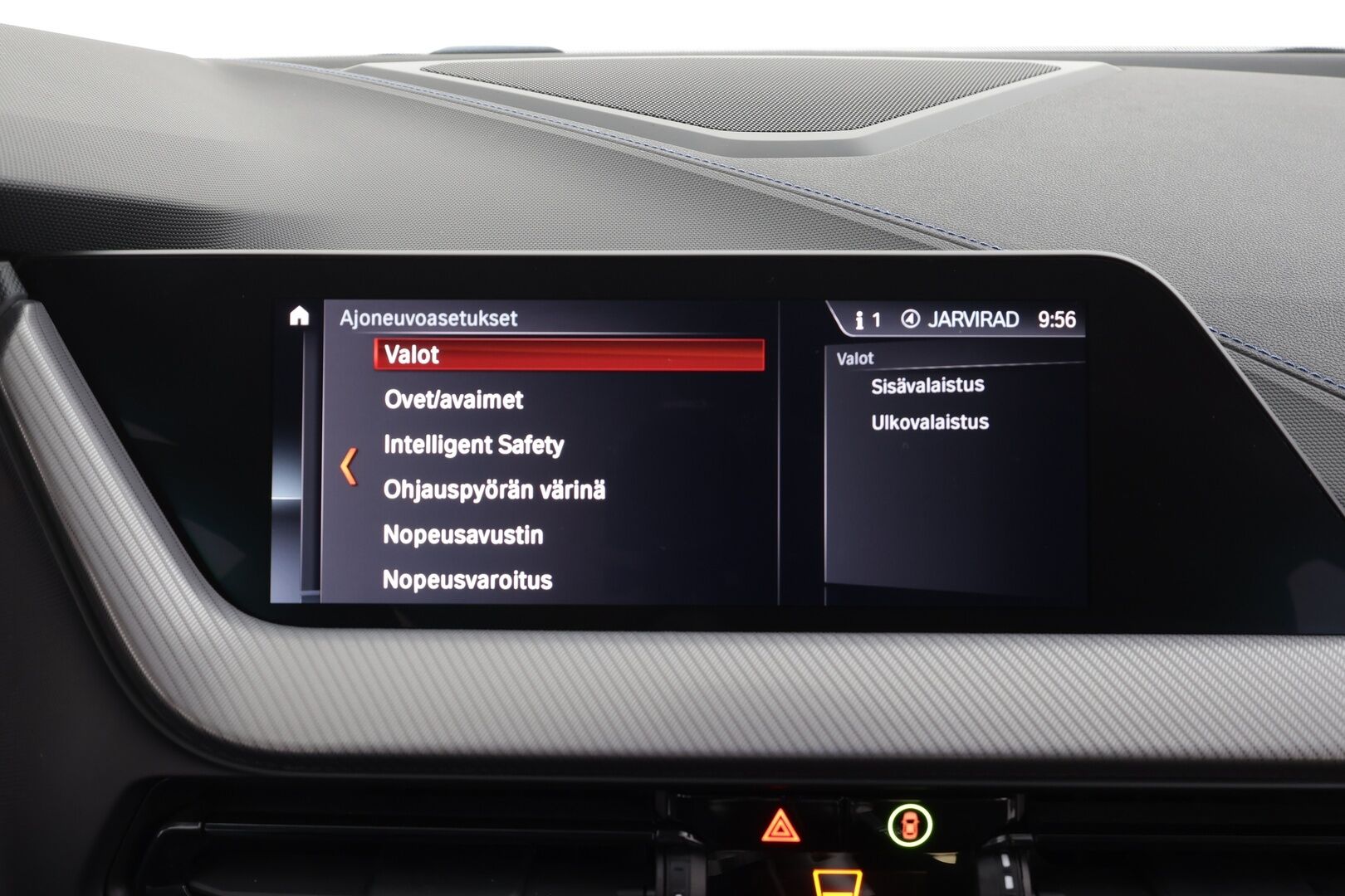 BMW 118 2021 F40 Hatchback 118i A Business M Sport * Vakkari / P.tutkat / Hifi / Digimittaristo / Sporttipenkit / LED * - Kahdet renkaat aluvanteilla - HULLUT BLACKWEEK JATKOT - KORKOTARJOUS 2,49%