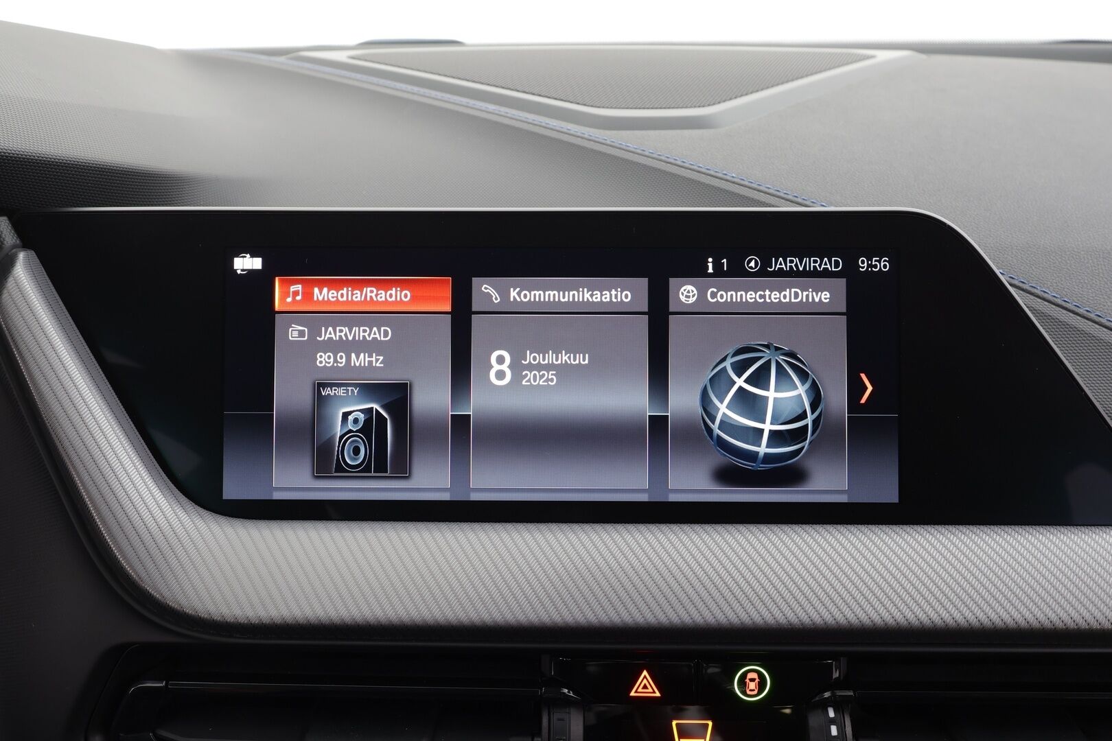 BMW 118 2021 F40 Hatchback 118i A Business M Sport * Vakkari / P.tutkat / Hifi / Digimittaristo / Sporttipenkit / LED * - Kahdet renkaat aluvanteilla - HULLUT BLACKWEEK JATKOT - KORKOTARJOUS 2,49%