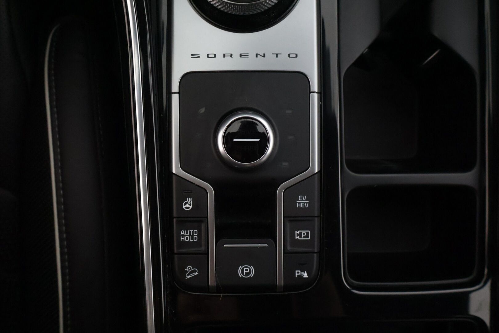 Kia Sorento 2021 1,6 T-GDI Hybrid AWD Business Luxury AT 5P *ACC / Koukku / Bose / P.Kamera / Keyless / Nahat / LED / Navi * - Hyvin pidetty / Juuri huollettu - HULLUT AVAJAISHULINAT KORKOTARJOUS 3,29 %