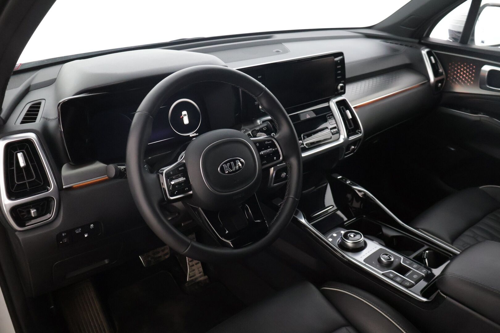 Kia Sorento 2021 1,6 T-GDI Hybrid AWD Business Luxury AT 5P *ACC / Koukku / Bose / P.Kamera / Keyless / Nahat / LED / Navi * - Hyvin pidetty / Juuri huollettu - HULLUT AVAJAISHULINAT KORKOTARJOUS 3,29 %