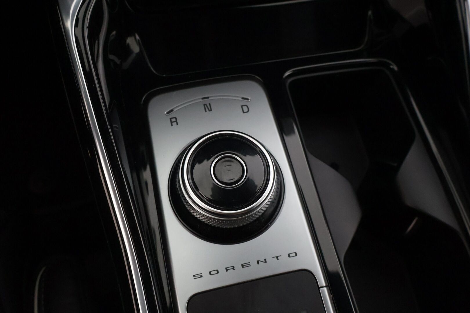 Kia Sorento 2021 1,6 T-GDI Hybrid AWD Business Luxury AT 5P *ACC / Koukku / Bose / P.Kamera / Keyless / Nahat / LED / Navi * - Hyvin pidetty / Juuri huollettu - HULLUT AVAJAISHULINAT KORKOTARJOUS 3,29 %