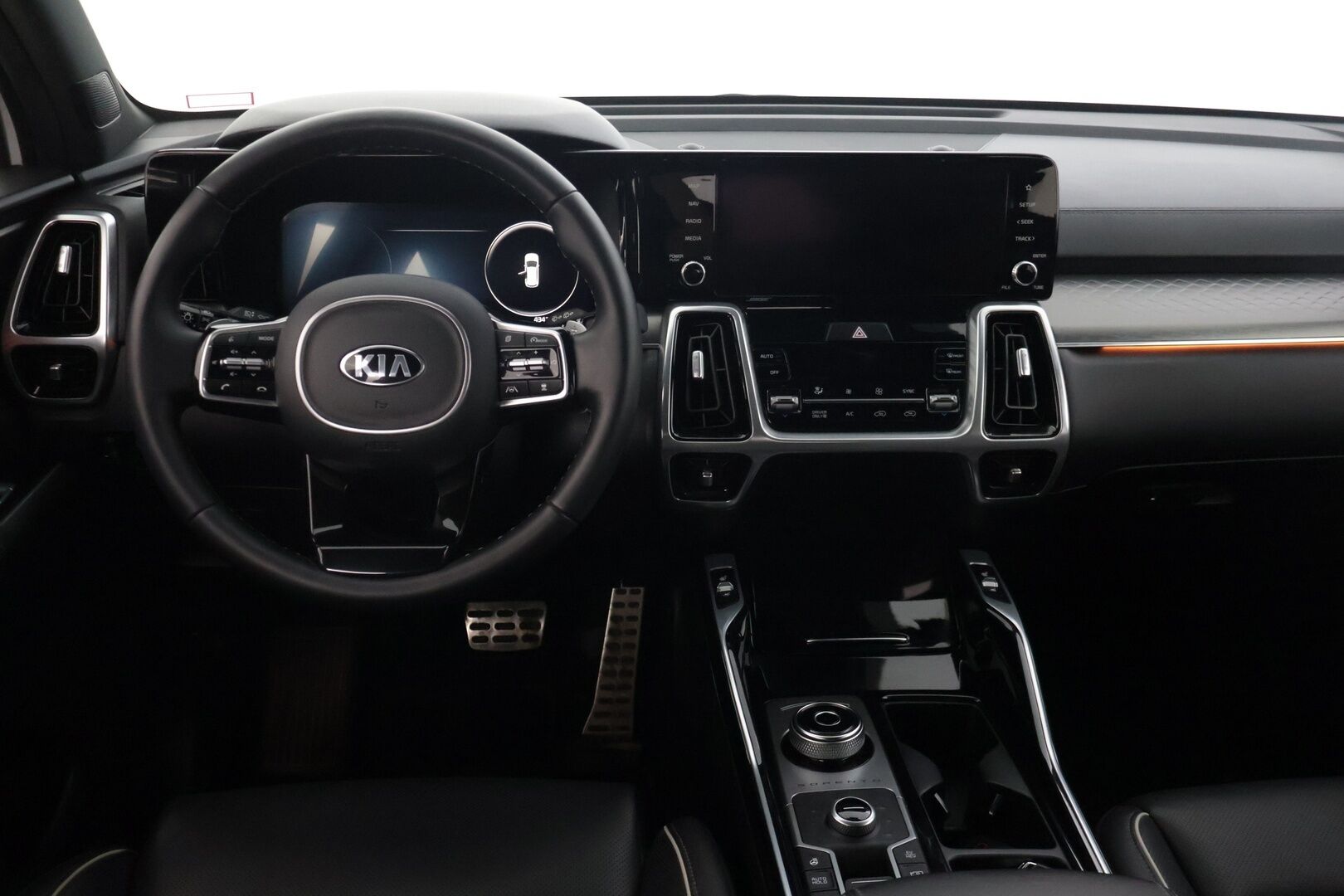 Kia Sorento 2021 1,6 T-GDI Hybrid AWD Business Luxury AT 5P *ACC / Koukku / Bose / P.Kamera / Keyless / Nahat / LED / Navi * - Hyvin pidetty / Juuri huollettu - HULLUT AVAJAISHULINAT KORKOTARJOUS 3,29 %