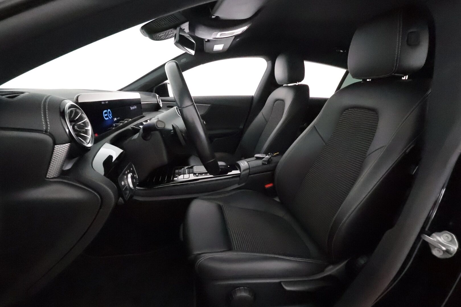 Mercedes-Benz CLA 2021 250 e A Shooting Brake Business *Vakkari / P.kamera / Widescreen / Sporttipenkit / KeylessGo / LED / Navi* - Akku kuntotarkastettu / Kahdet renkaat aluvanteilla / Merkkihuollettu