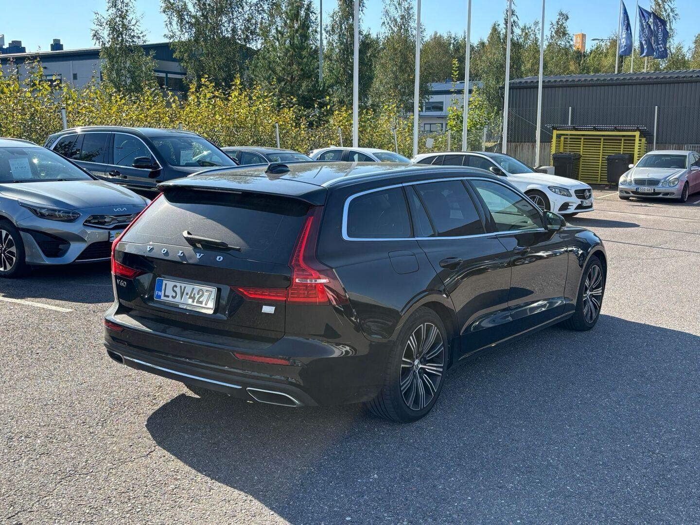 Volvo V60 2020 T6 TwE AWD Inscription Expression aut *Koukku / Tutkat / Webasto / Sensus / Carplay / KeylessGo* - *Tuore Jakopää / Siisti!*