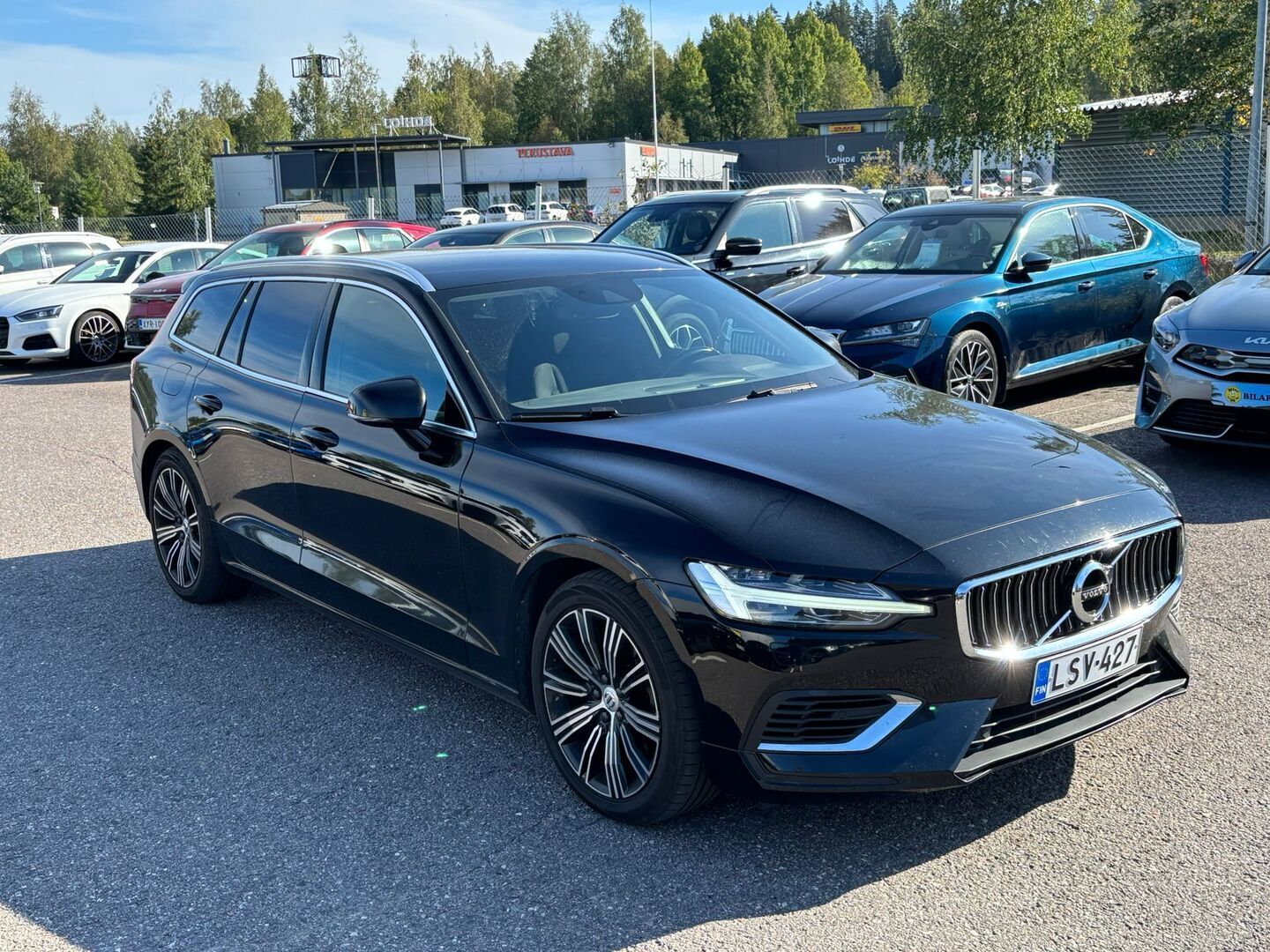 Volvo V60 2020 T6 TwE AWD Inscription Expression aut *Koukku / Tutkat / Webasto / Sensus / Carplay / KeylessGo* - *Tuore Jakopää / Siisti!*