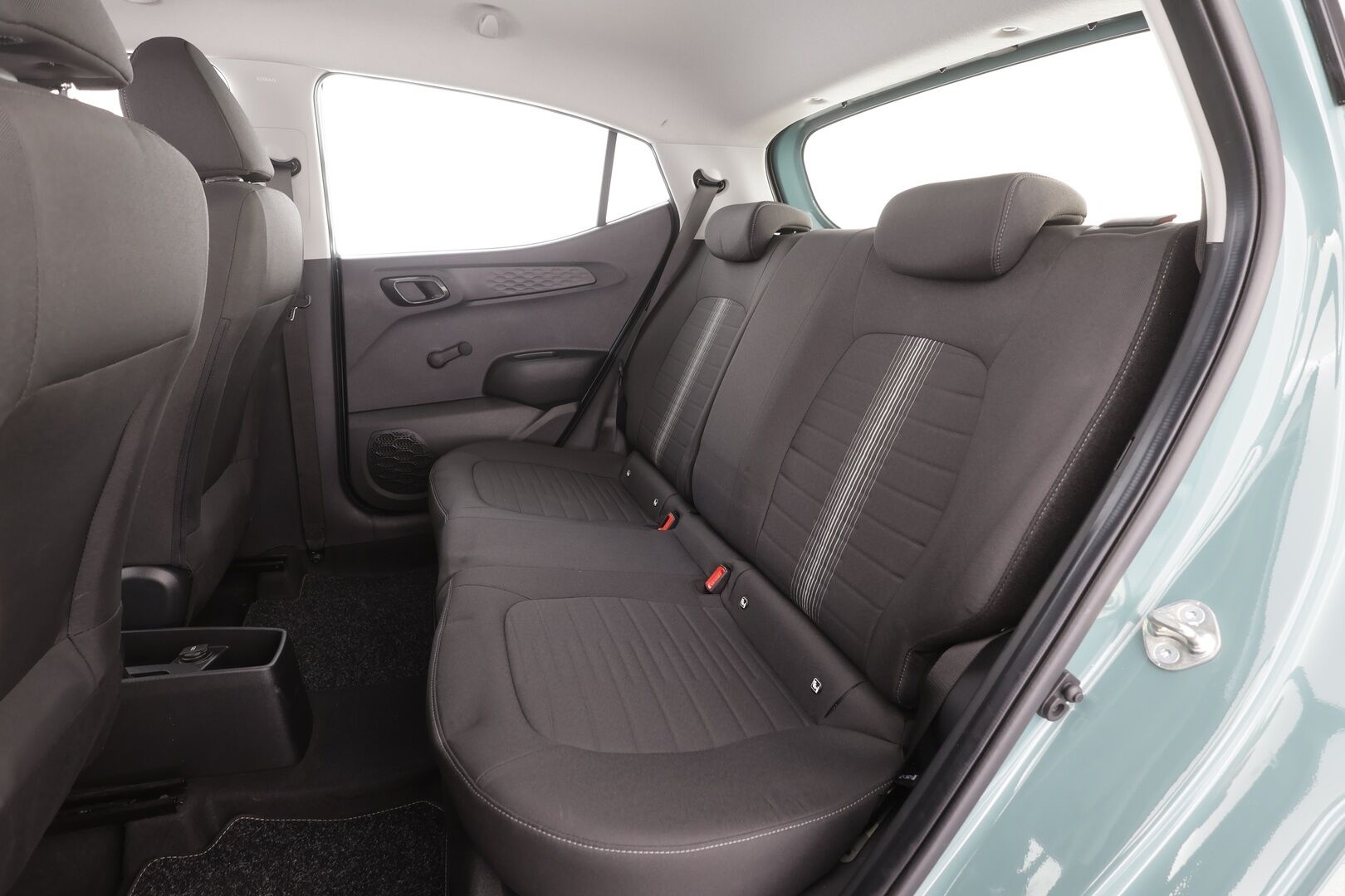 Hyundai i10 2025 1.0 MPi 63 hv 5MT Comfort MY25 - | Vakkari | P.Kamera | Navi | Digimittari | Ratinlämmitin | Apple&Android | Tehdastakuu | 2x Renkaat | Suomi-auto | Merkkihuollettu |