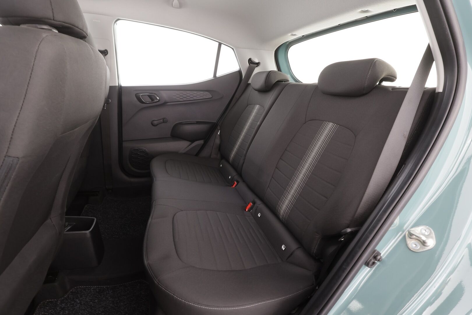Hyundai i10 2025 1.0 MPi 63 hv 5MT Comfort MY25 - | Vakkari | P.Kamera | Navi | Digimittari | Ratinlämmitin | Apple&Android  | 2x Renkaat | Tehdastakuu | Suomi-auto | Merkkihuollettu |
