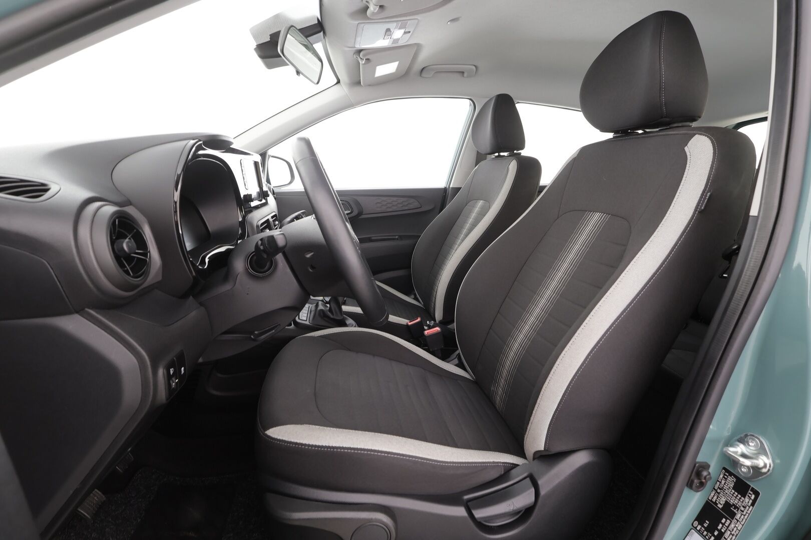 Hyundai i10 2025 1.0 MPi 63 hv 5MT Comfort MY25 - | Vakkari | P.Kamera | Navi | Digimittari | Ratinlämmitin | Apple&Android  | 2x Renkaat | Tehdastakuu | Suomi-auto | Merkkihuollettu |