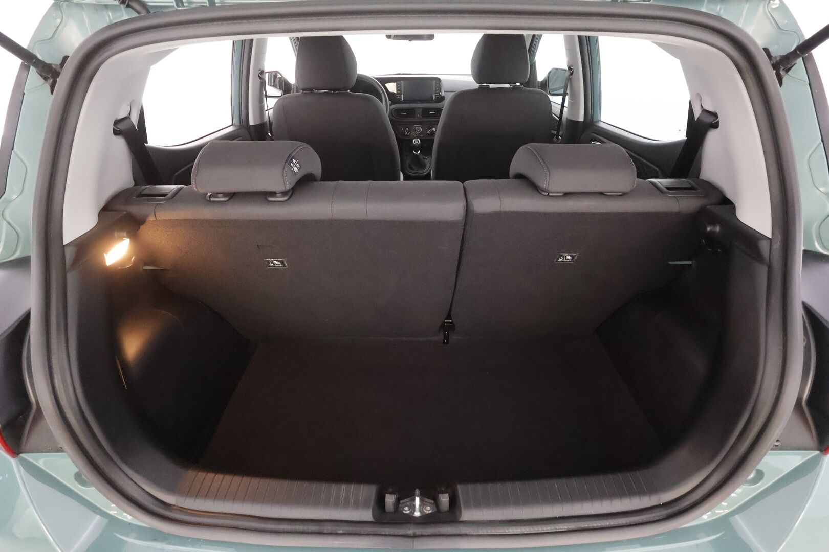 Hyundai i10 2025 1.0 MPi 63 hv 5MT Comfort MY25 - | Vakkari | P.Kamera | Navi | Digimittari | Ratinlämmitin | Apple&Android  | 2x Renkaat | Tehdastakuu | Suomi-auto | Merkkihuollettu |