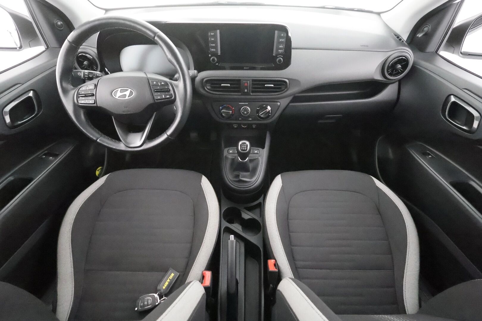 Hyundai i10 2025 1.0 MPi 63 hv 5MT Comfort MY25 - | Vakkari | P.Kamera | Navi | Digimittari | Apple&Android | Suomi-Auto | Kahdet Renkaat |