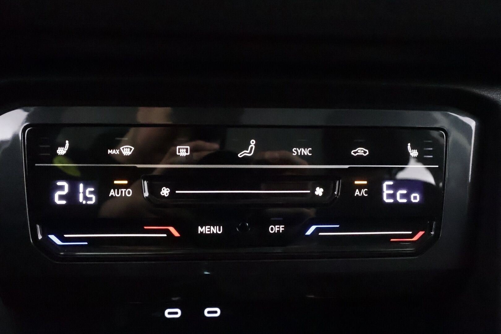 Volkswagen Tiguan 2022 Style Business eHybrid 180 kW DSG-automaatti - | ACC | Koukku | P. Kamera | IQ Light | ErgoActive | Keyless | Digimittaristo | Lane Assist | Side Assist | 2x renkaat aluin | Merkkihuollot |