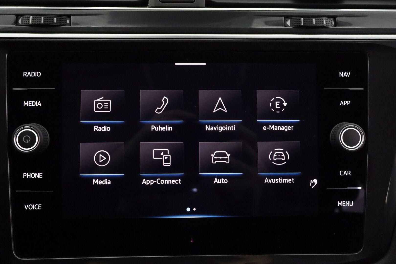 Volkswagen Tiguan 2022 Style Business eHybrid 180 kW DSG-automaatti - | ACC | Koukku | P. Kamera | IQ Light | ErgoActive | Keyless | Digimittaristo | Lane Assist | Side Assist | 2x renkaat aluin | Merkkihuollot |