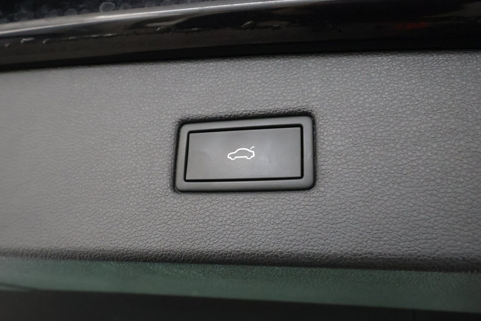 Volkswagen Tiguan 2022 Style Business eHybrid 180 kW DSG-automaatti - | ACC | Koukku | P. Kamera | IQ Light | ErgoActive | Keyless | Digimittaristo | Lane Assist | Side Assist | 2x renkaat aluin | Merkkihuollot |