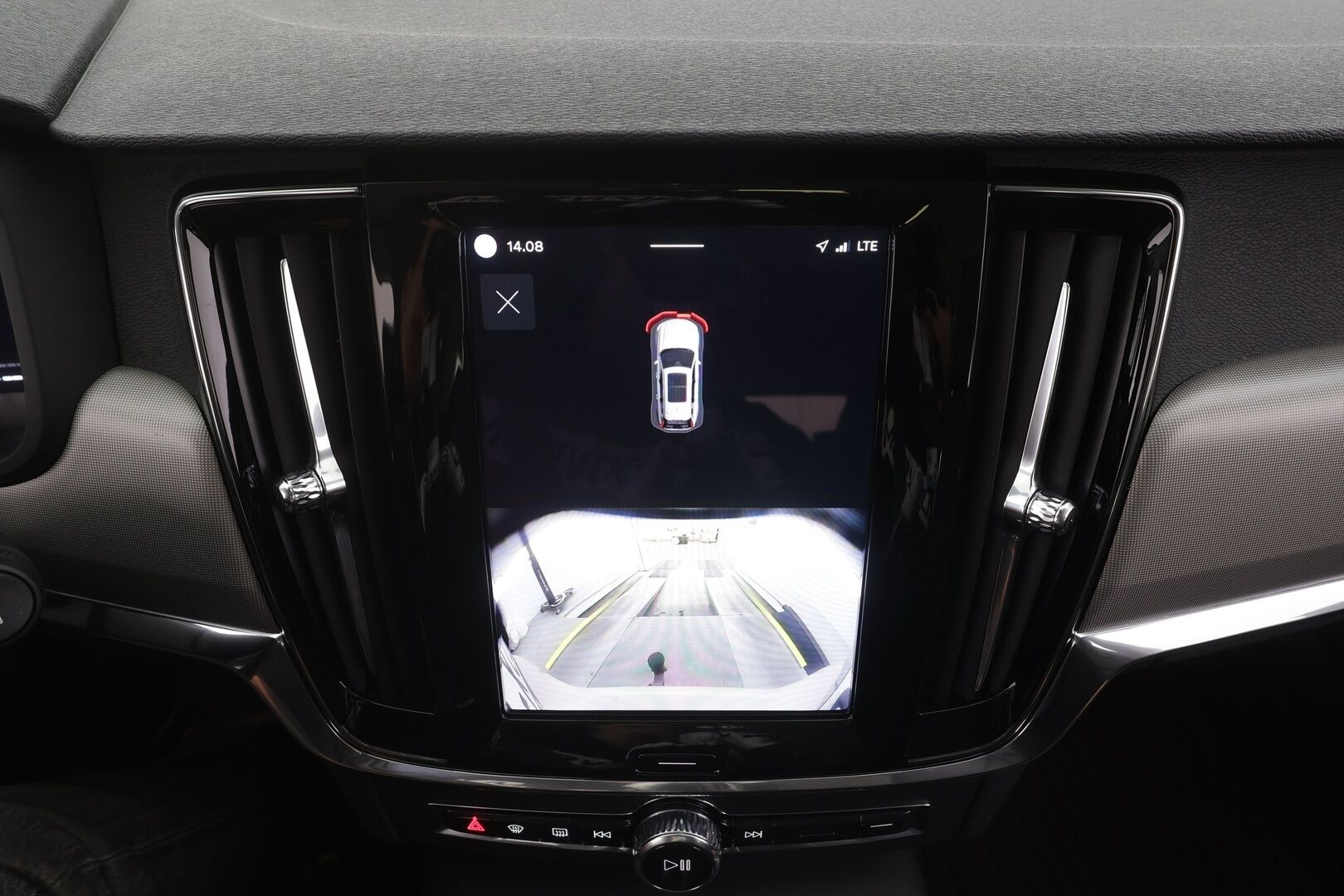 Volvo V90 2025 T8 AWD Long Range High Performance Plus Dark aut - | Pilot assist | Koukku | Muistipenkit | H/K | Full-LED | P.kamera | Sporttinahat | Ratinlämmitys | Keyless | Apple&Android | 1.Om Suomi-auto | Kahdet Renkaat | Merkkihuollettu |