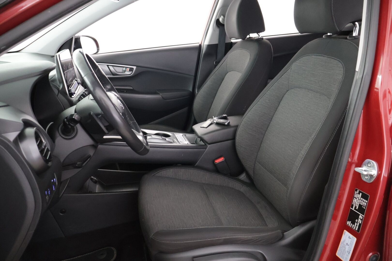 Hyundai KONA 2020 electric 64 kWh 204 hv Style - P-Kamera | Tutkat | Digimittaristo | KRELL | LED | Ratinlämmitin | Navi