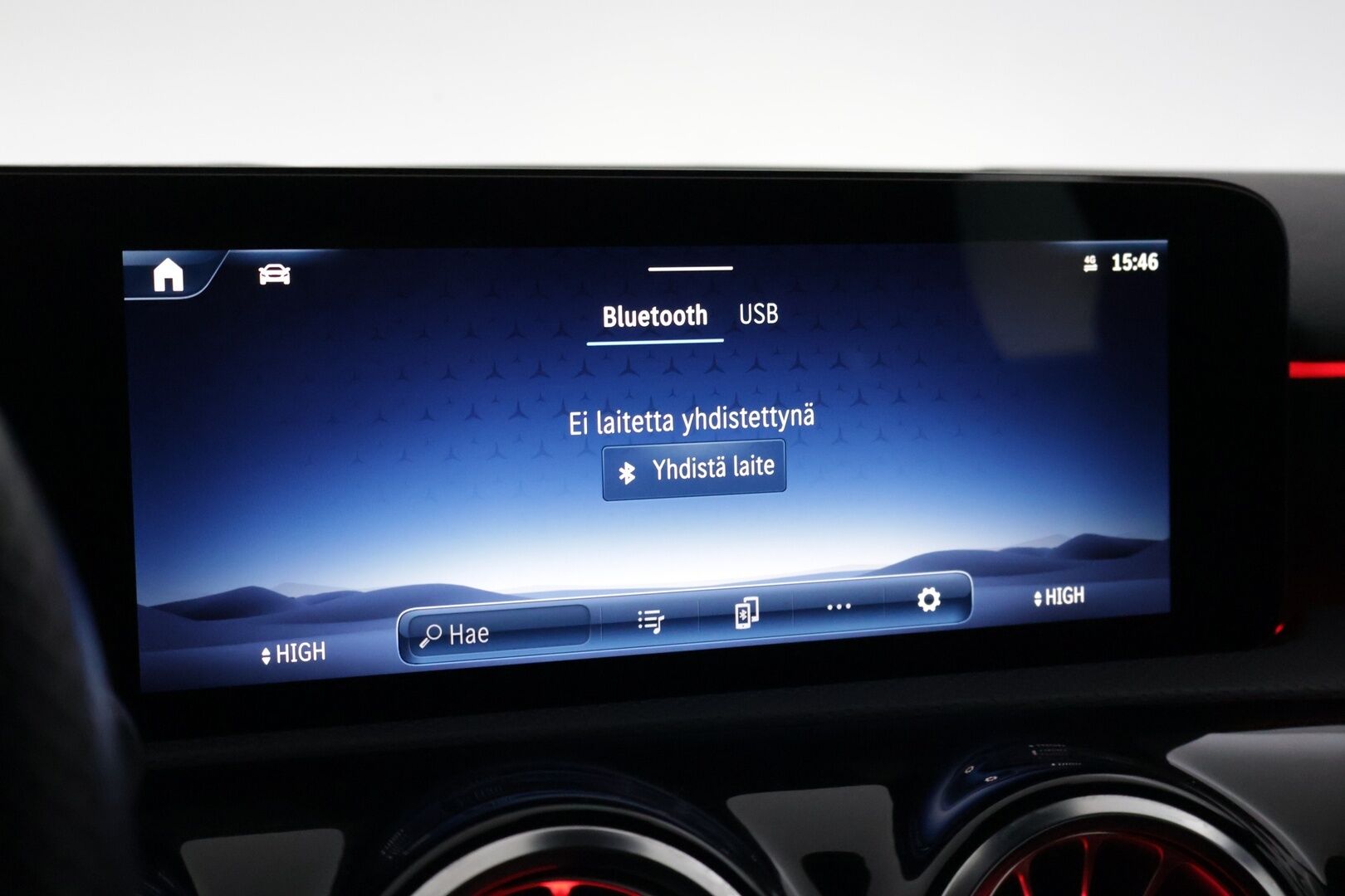 MERCEDES-BENZ A 2023 250e AMG Line * Facelift / Widescreen / KeylessGo / Peruutuskamera / Ratinlämmitin * - Huippu Nokian nastarenkaat! / Juuri huollettu - HULLUT BLACKWEEK JATKOT - KORKOTARJOUS 2,49%