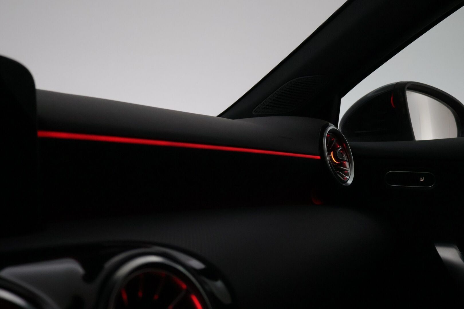 MERCEDES-BENZ A 2023 250e AMG Line * Facelift / Widescreen / KeylessGo / Peruutuskamera / Ratinlämmitin * - Huippu Nokian nastarenkaat! / Juuri huollettu - HULLUT BLACKWEEK JATKOT - KORKOTARJOUS 2,49%