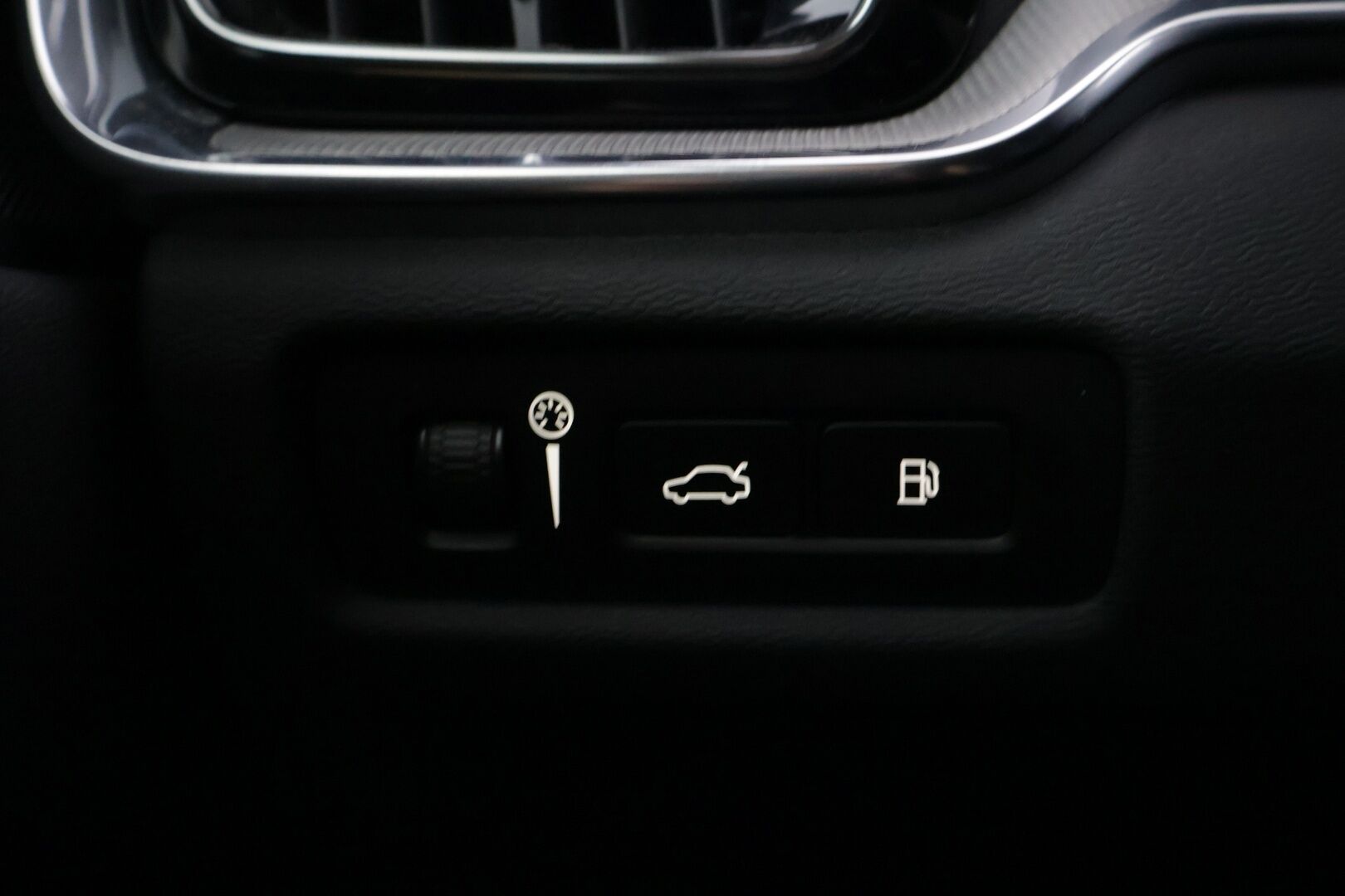 Volvo V60 2022 T6 TwE AWD R-Design Edition aut *ACC/ VOC / S.koukku / P.kamera / Nahkasisusta* - Kaksin Bridgestone renkain! / Hiljattain huollettu! / Uusi tuulilasi!