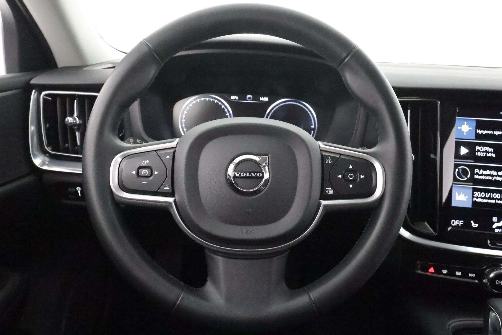 Volvo V60 2022 T6 AWD Long Range Inscription Expression Edition aut - | Koukku | ACC | 360 | LED | Navi | Kaistavahti | Keyless | Digimittaristo | 2x Latauskaapelit | Kahdet renkaat |